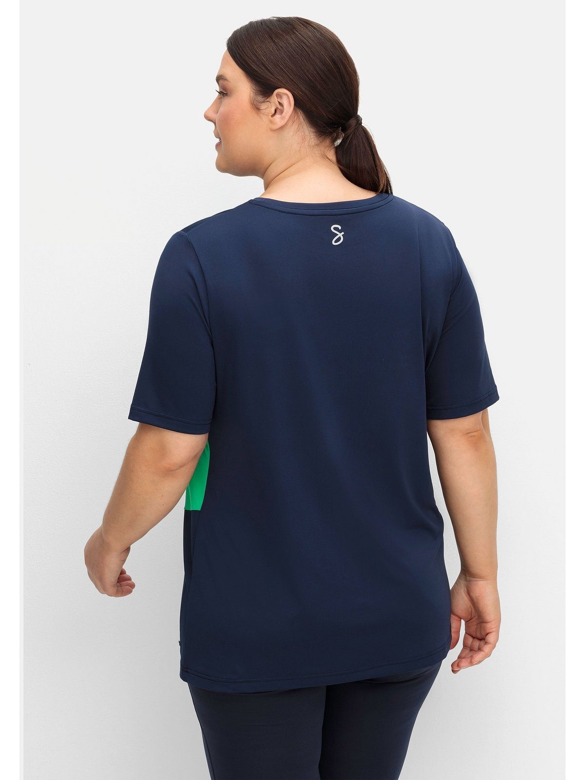 Sheego Funktionsshirt Große Größen im Colourblocking, atmungsaktive Qualität