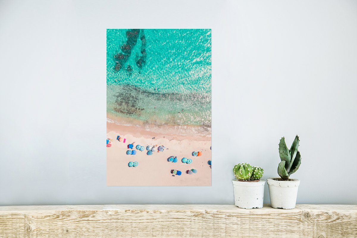 MuchoWow Poster Meer - Strand - Sonnenschirme - Blau, Sommer (1 für - Wandposter Poster, Wohnzimmer, Rahmen Wandbild, Ohne St)