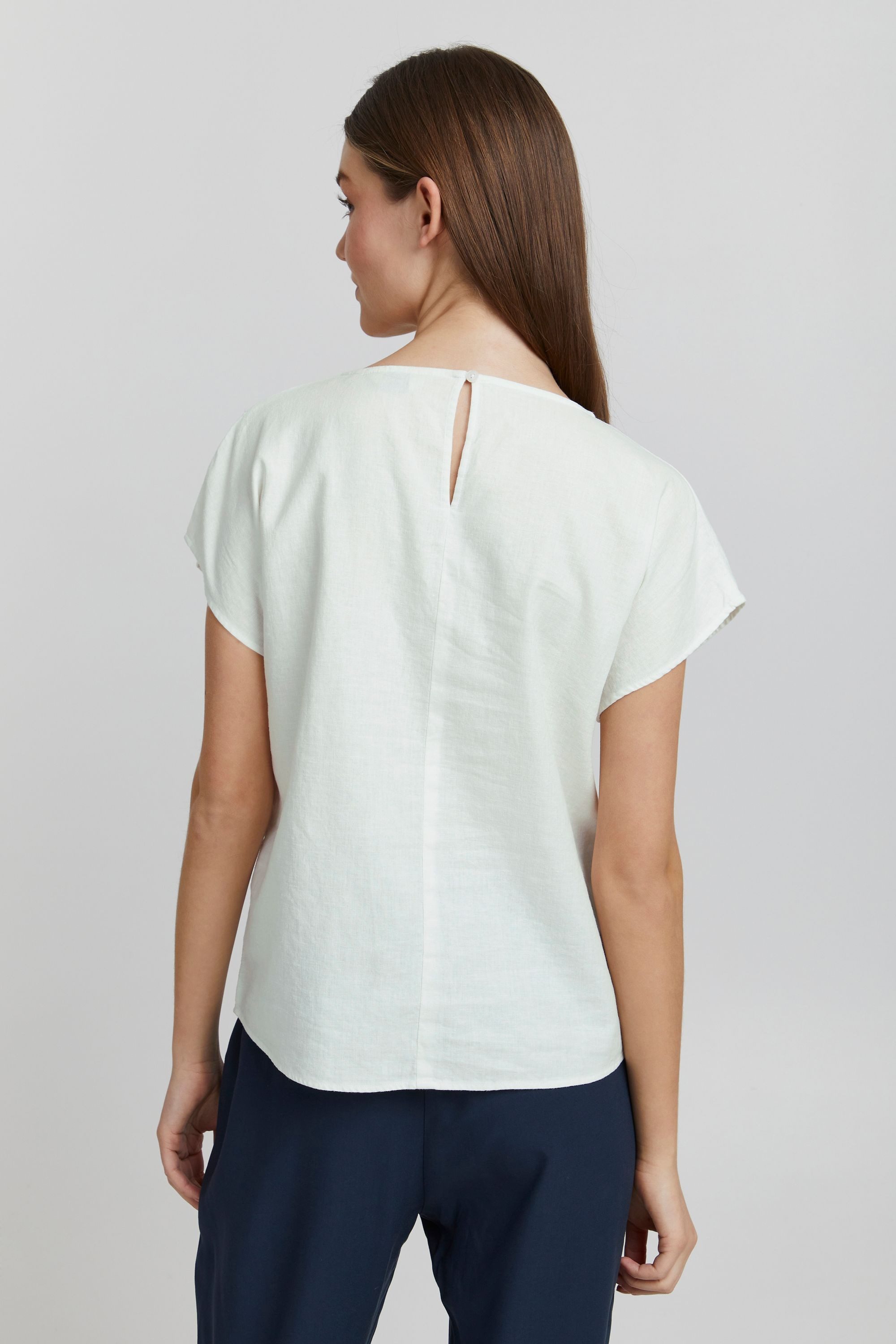 OXMO Kurzarmbluse OXArnora Angenehmes Blusenshirt aus Leinenmix