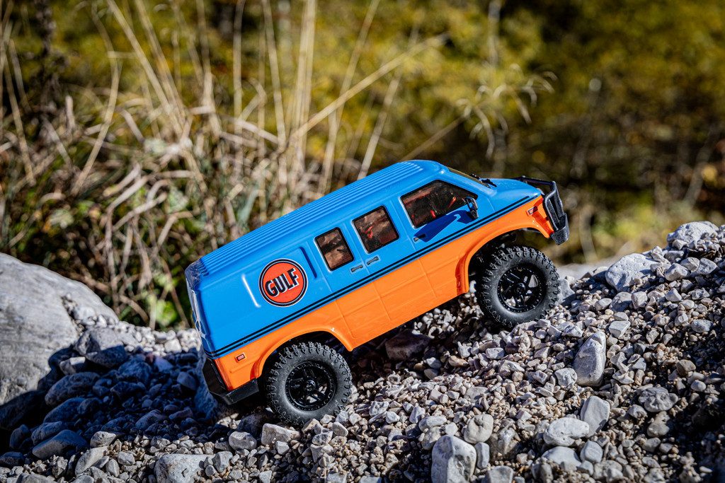 Absima RC-Auto 1:18 Elektro RC Modellauto Crawler Rock Van V2 (Set, Ready to Run), Kleine Maße - Großer In- und Outdoor Spaß