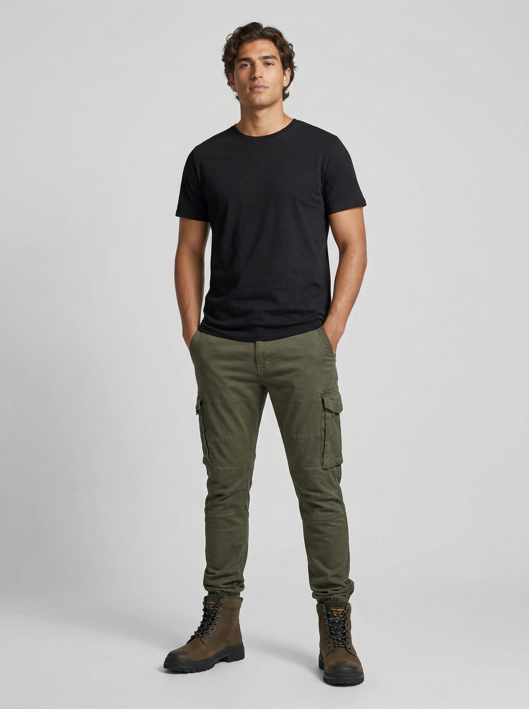 Zum Outfit 12