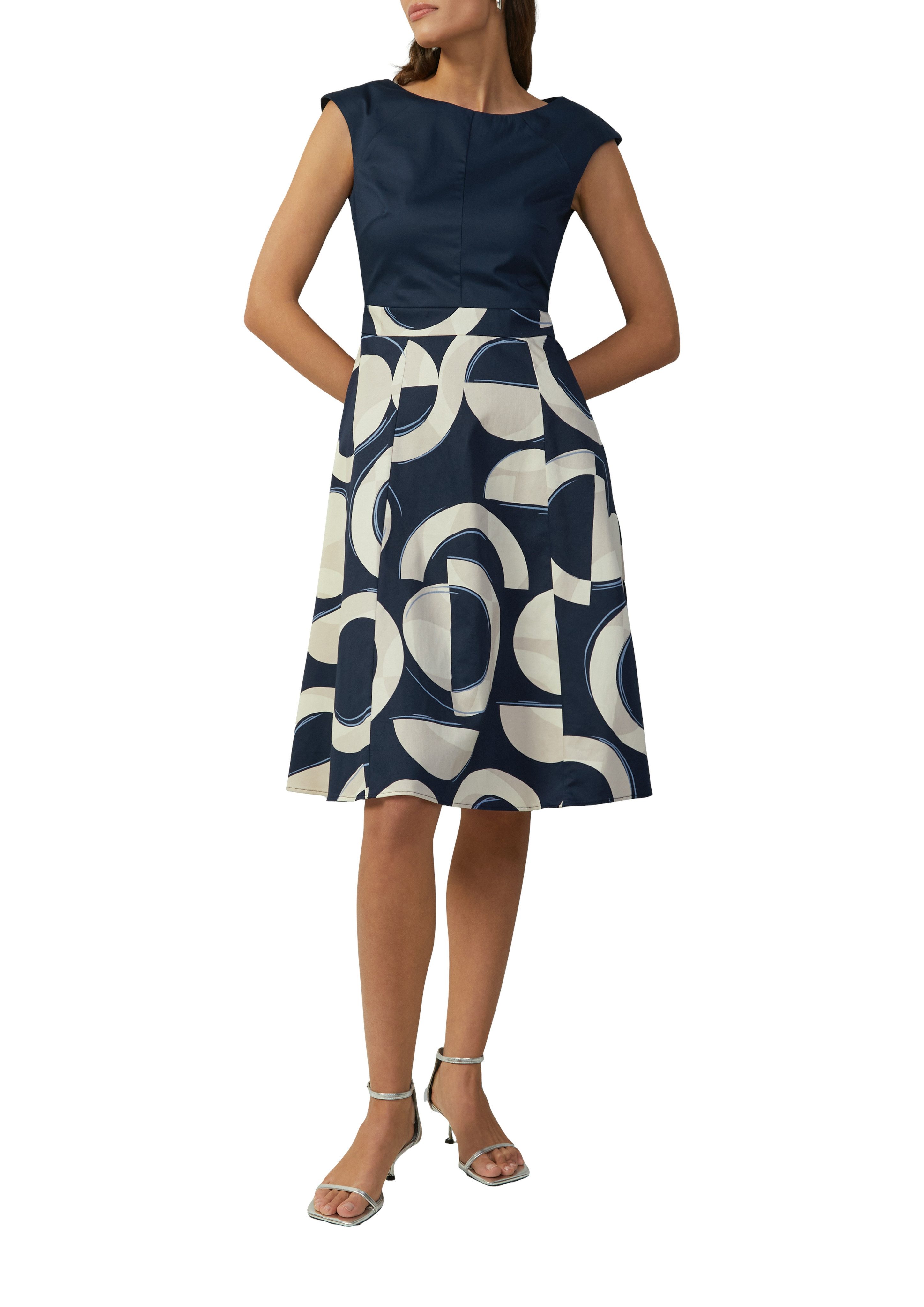 s.Oliver BLACK LABEL A-Linien-Kleid mit All-Over günstig online kaufen