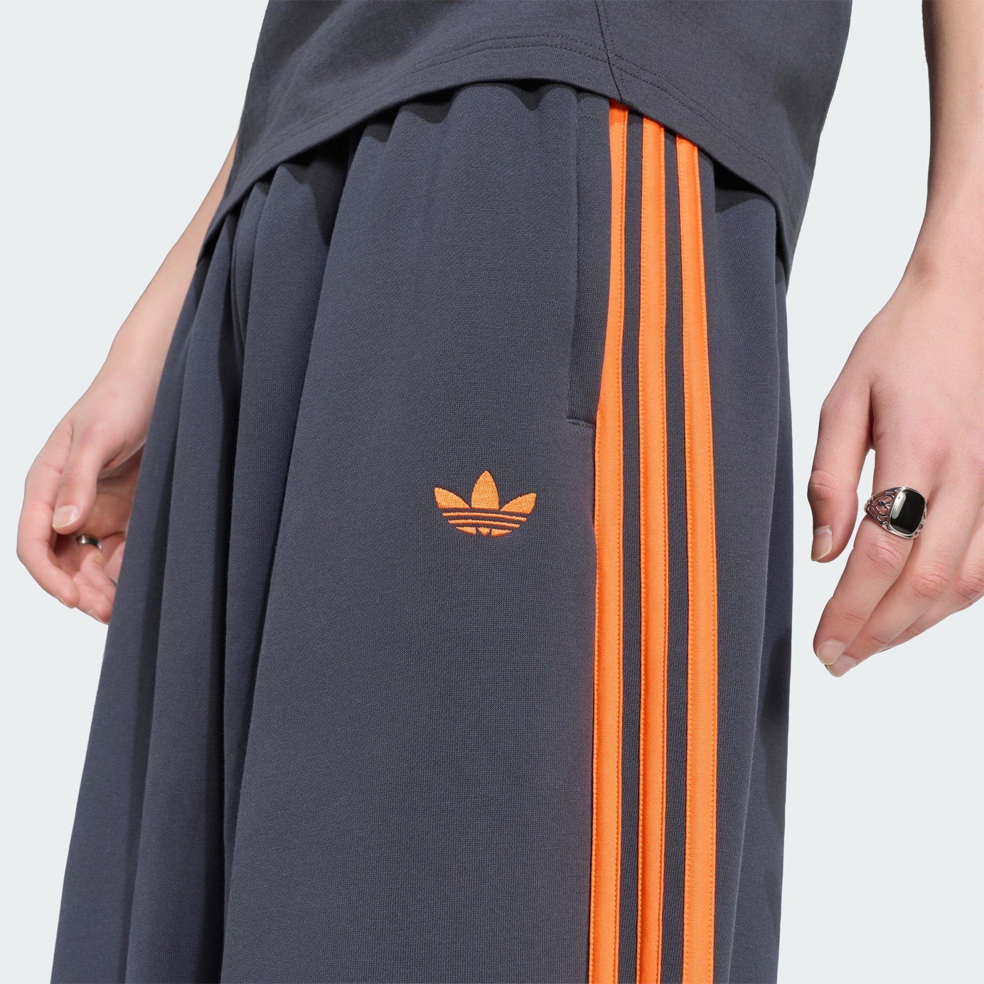 adidas Originals Jogginghose ADICOLOR JOGGINGHOSE, BAGGY (1-tlg)