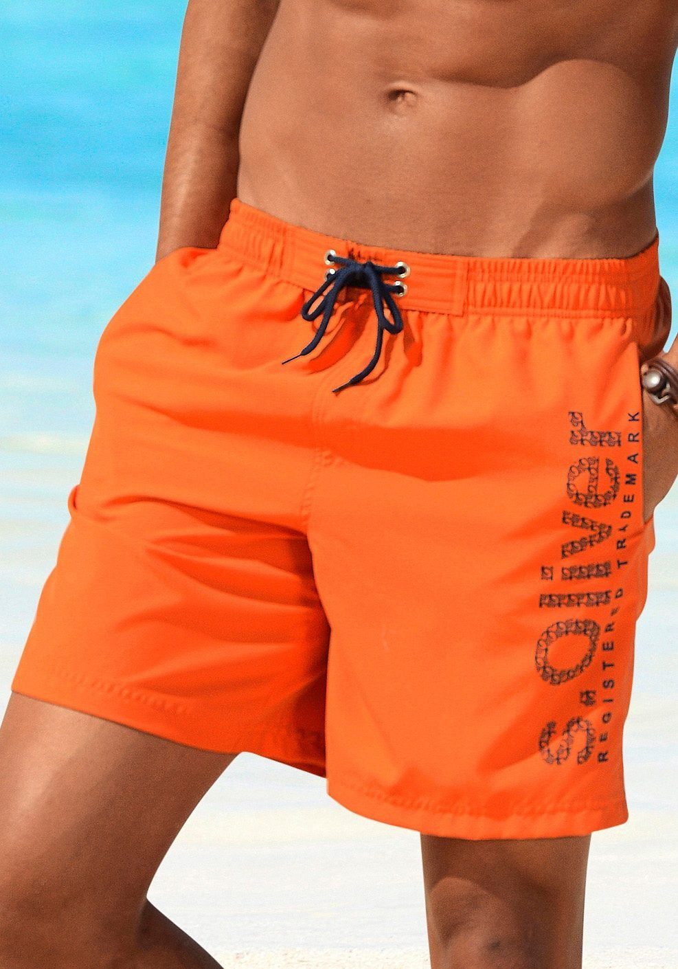 s.Oliver Badeshorts mit trendigem Logoprint