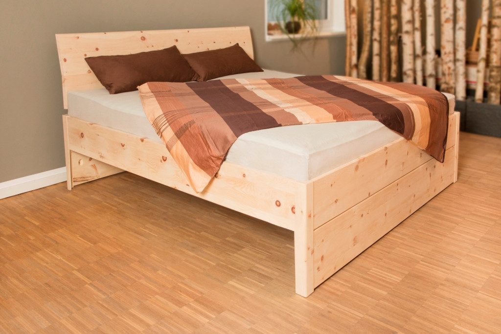 geborgenschlafen Massivholzbett aus Zirbenholz - Naturbett - Zirbenholzbett (Ella Massivholzbett, Boxspringbett aus massivem Zirbenholz), Hergestellt in Deutschland - Эко-товар
