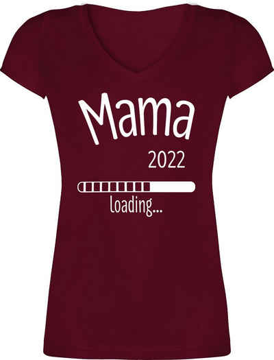 Shirtracer T-Shirt »Mama 2022 loading - Schwangerschaft Kleidung - Damen T-Shirt mit V-Ausschnitt« Schwangerschaftsmode Geschenk