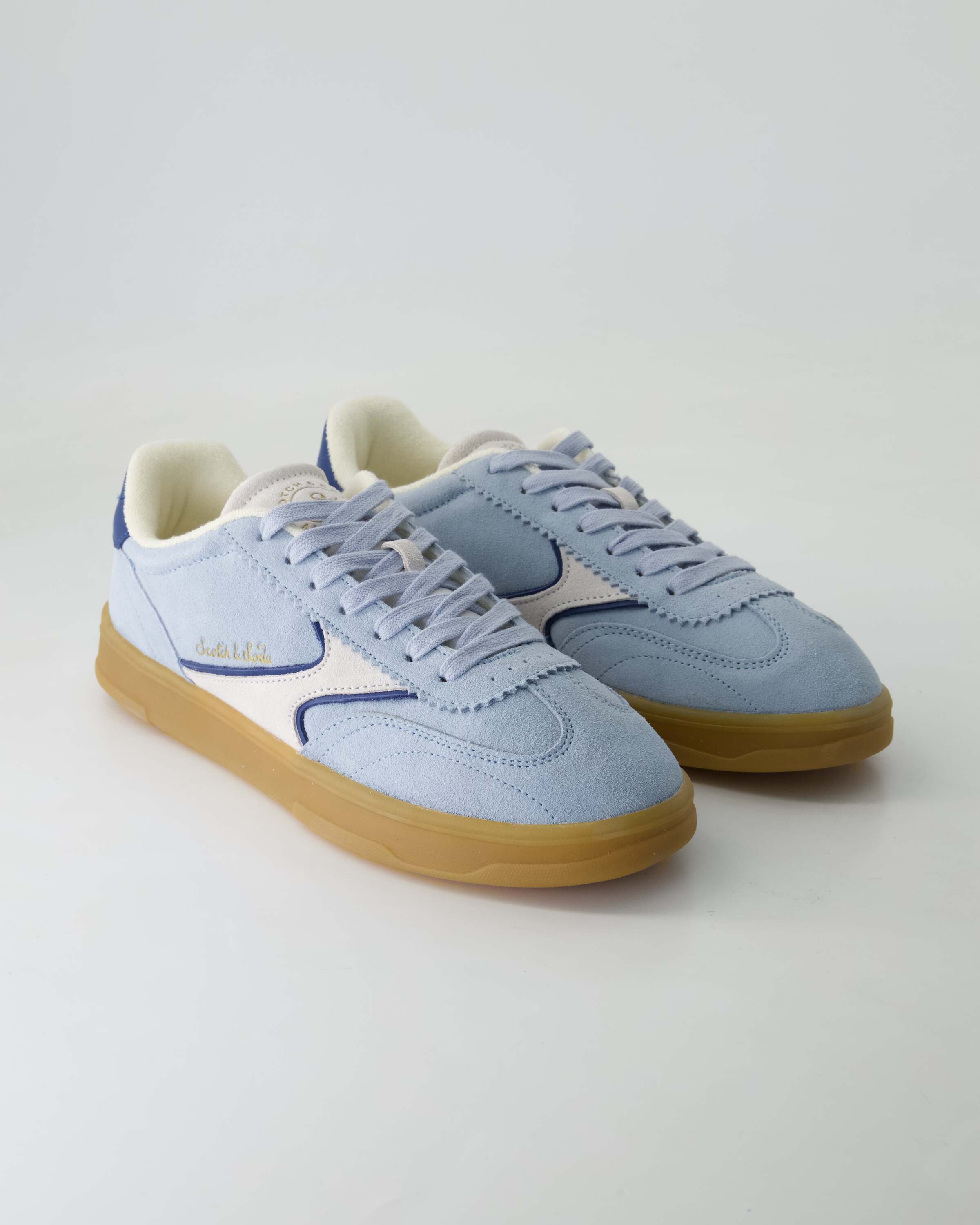 Slim Sneaker