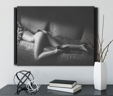Pixxprint Leinwandbild Frau mit sexy Po, Wanddekoration (1 St), Leinwandbild fertig bespannt, in einem Schattenfugen-Bilderrahmen gefasst, inkl. Zackenaufhänger