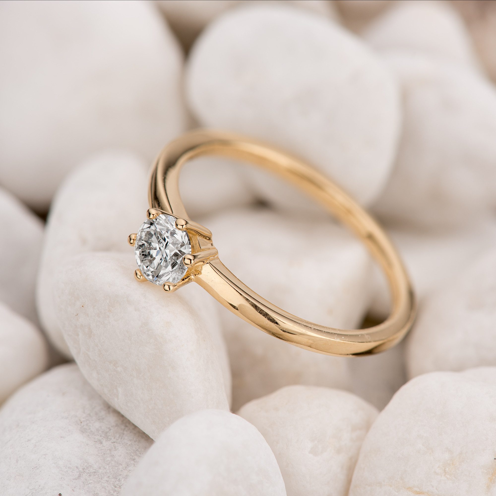 Orolino Fingerring Gold 750 mit natürlichem Brillant 0,50 ct.