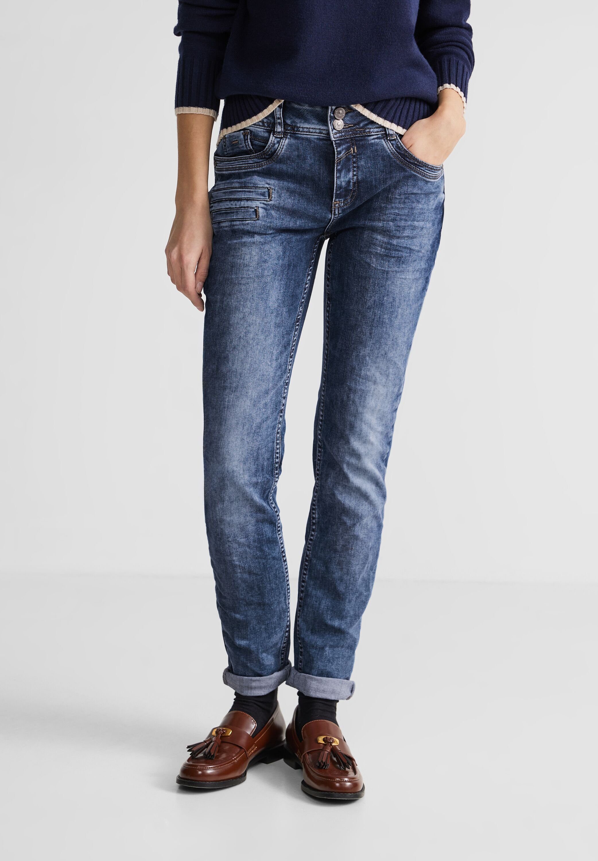 STREET ONE Bequeme Jeans Street One Casual Fit Jeans in Heavy Indigo Wash (1-tlg) Five Pockets