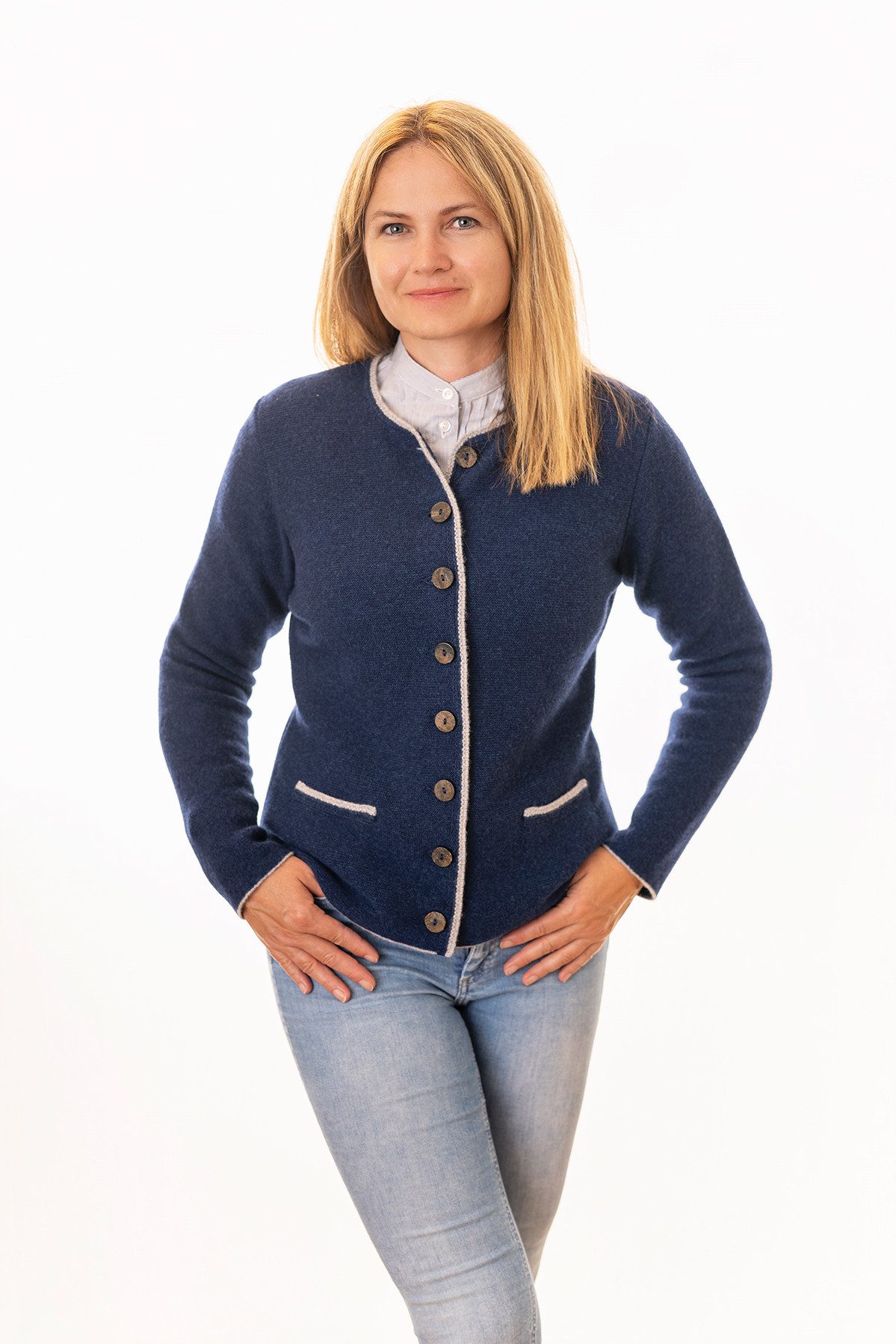 Pezzo D'oro Trachtenstrickjacke Damenstrickjacke aus Merinowolle günstig online kaufen