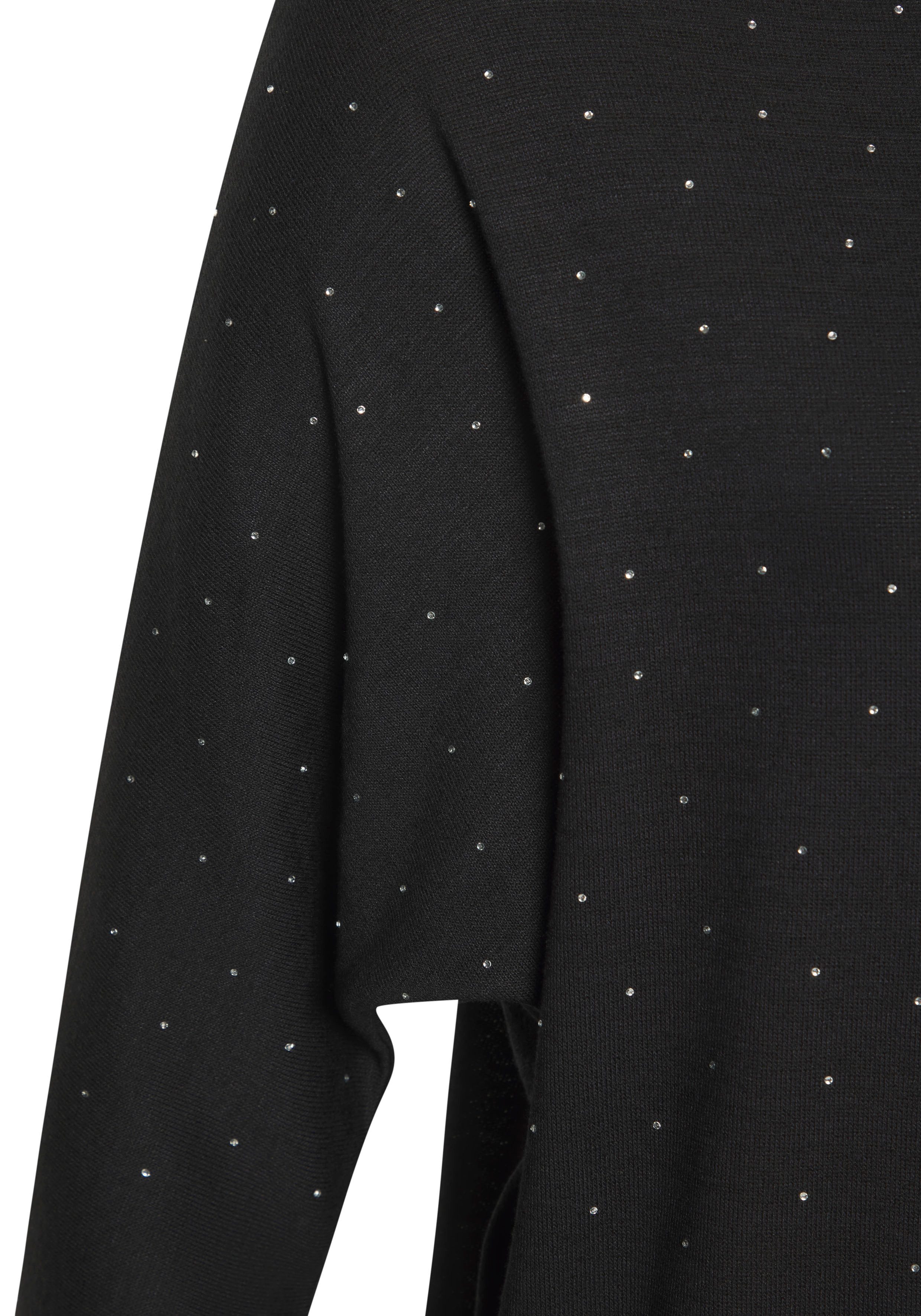 LASCANA Rundhalsshirt mit funkelnden Strass-Steinen aus Viskose-Stretch – Bild 4 von 5