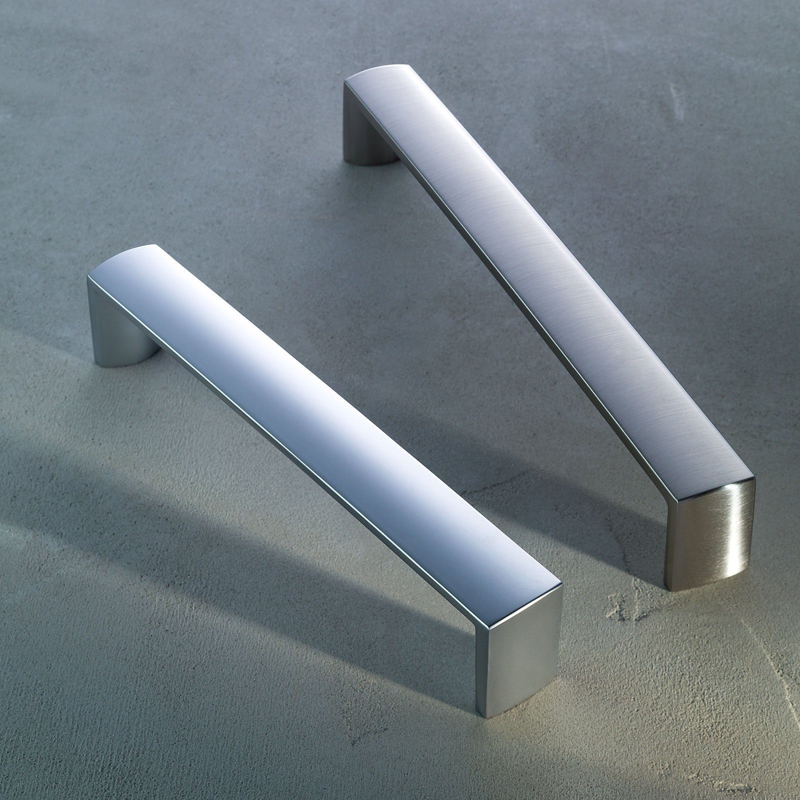 SO-TECH® Möbelgriff Bügelgriff LASSE BA 128 - 160 mm, inkl. Schrauben (1-St), BA 160 mm Edelstahloptik von SCHÜCO ALU COMPETENCE – Bild 2 von 4