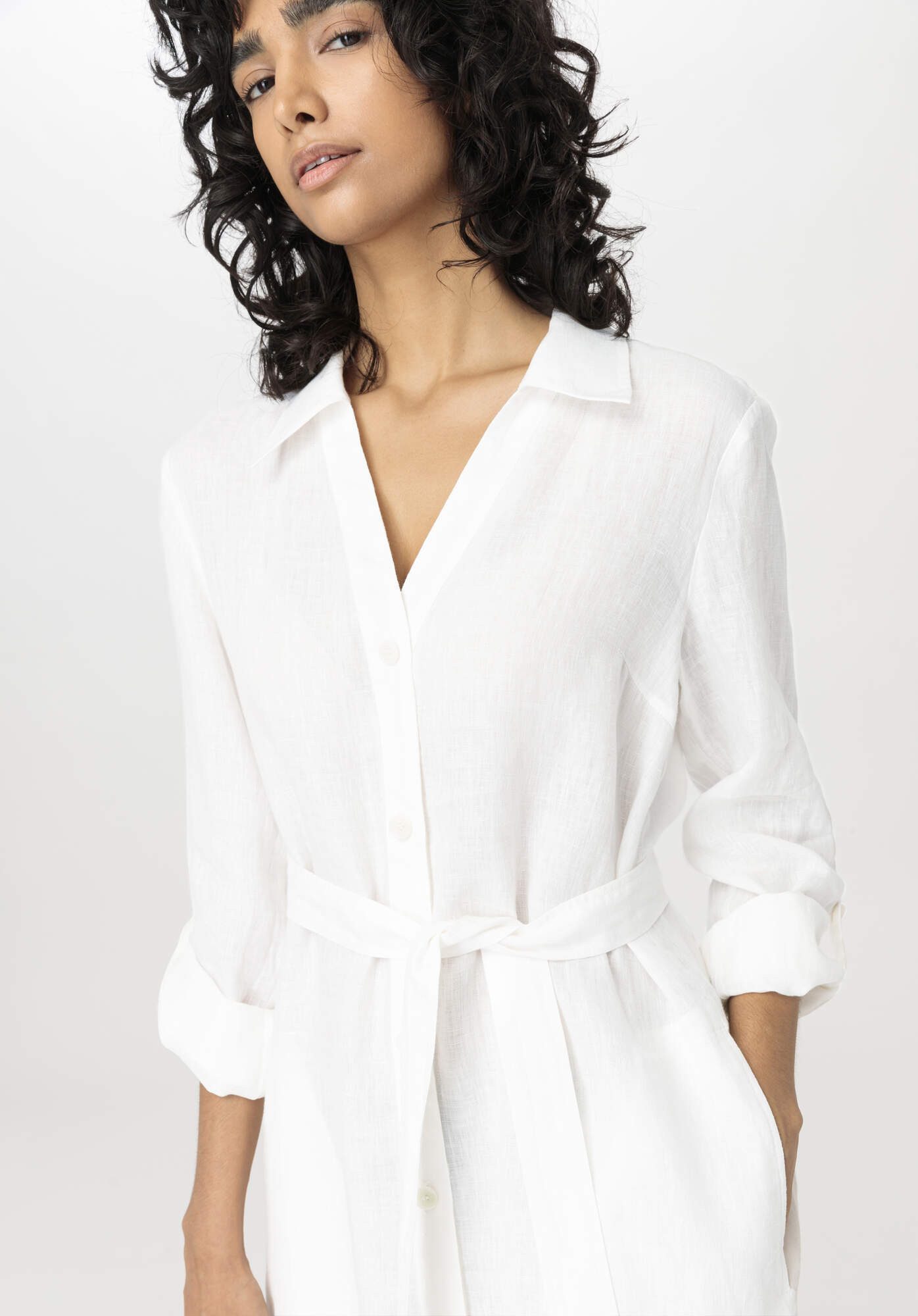 Hessnatur A-Linien-Kleid Midi Relaxed aus reinem Leinen (1-tlg)