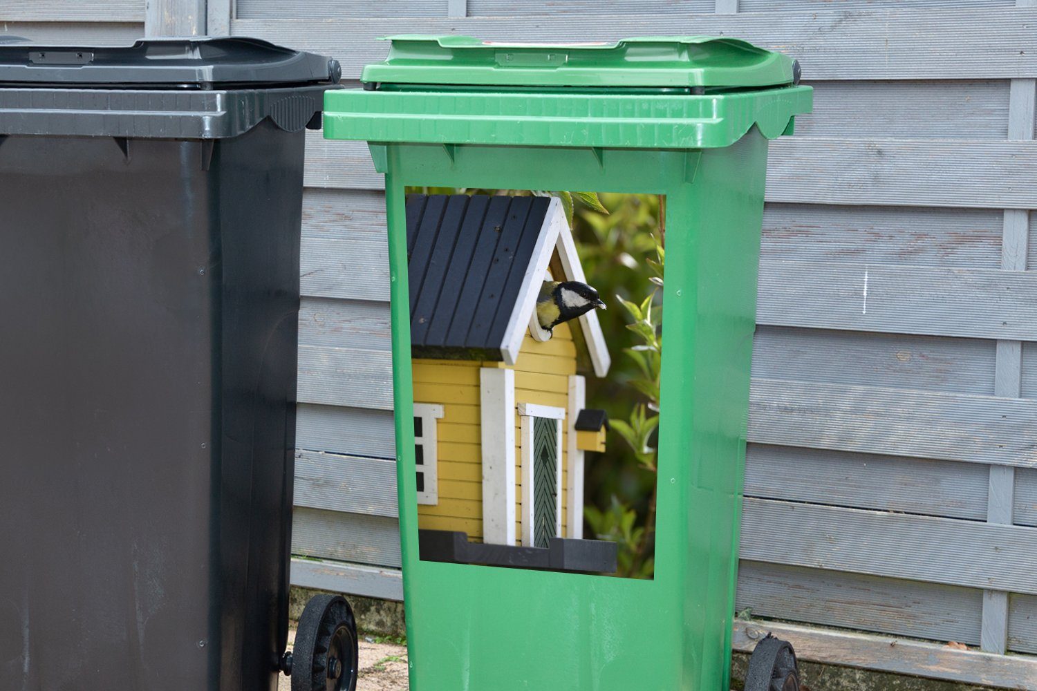 MuchoWow Wandsticker für Vogelhaus Sticker, Container, die (1 Meise St), Abfalbehälter Mülltonne, Mülleimer-aufkleber