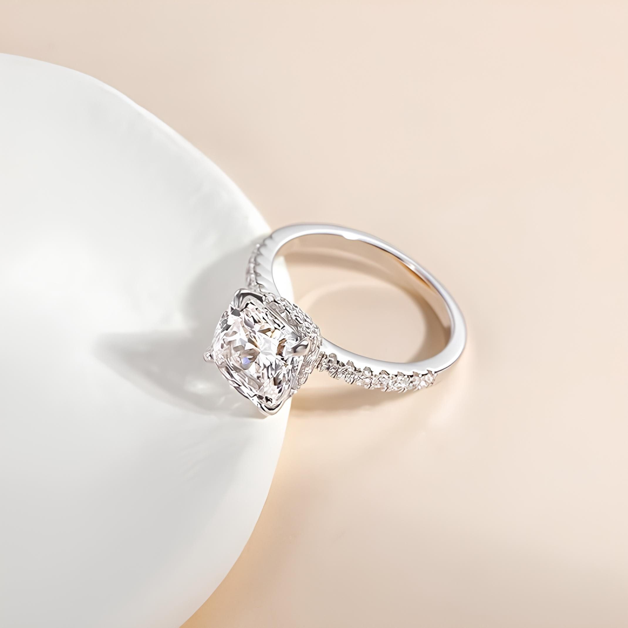 Jumpeak Diamantring Vierzackiger Cushion-Diamantring 14K Weißgold 1.0 CT Labordiamantring, 14K, Antragsring, Geschenk zum Jahrestag, Farbe E, Reinheit VS1