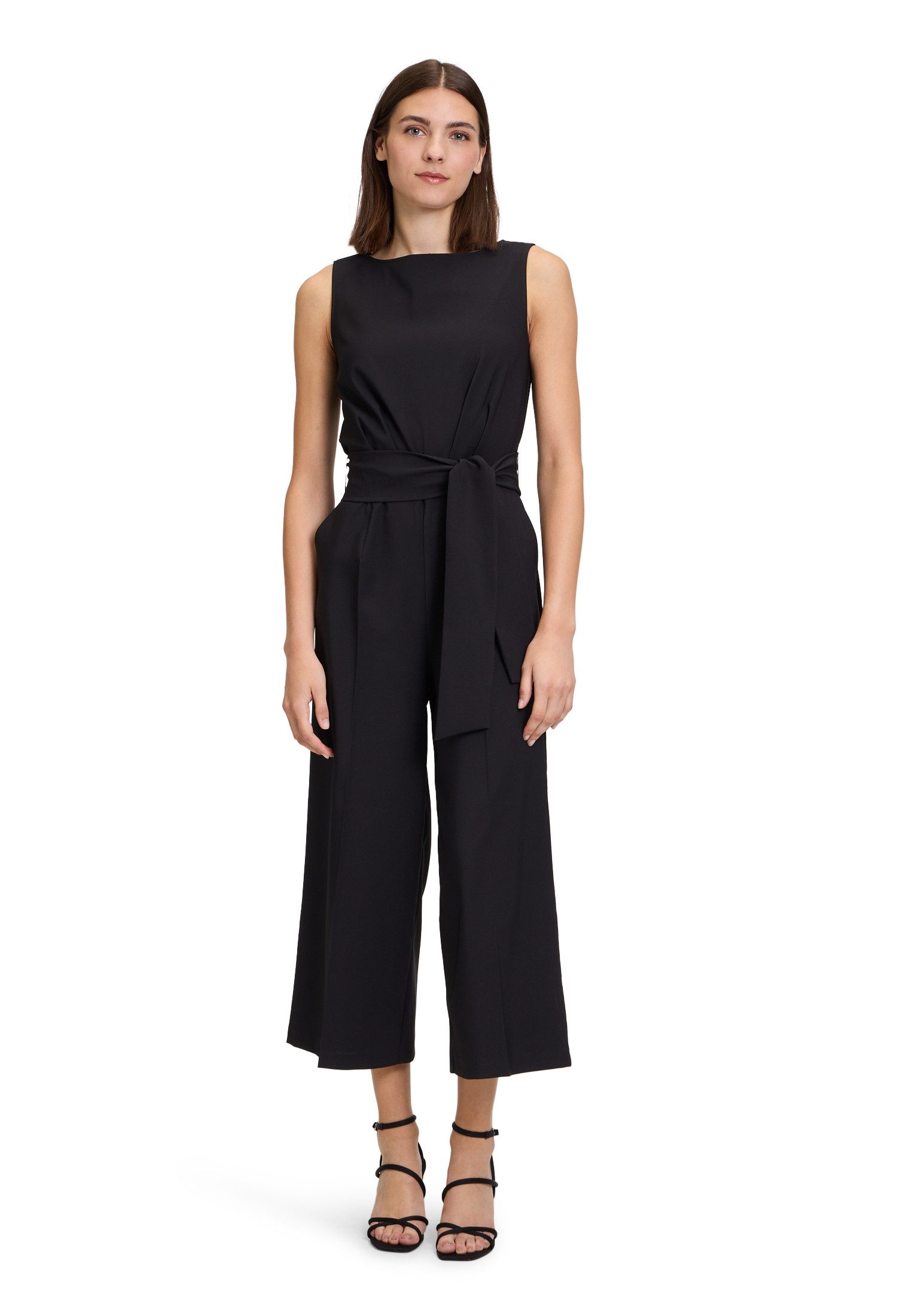 Betty Barclay Overall Betty Barclay Jumpsuit mit Eingrifftaschen (1-tlg) Form