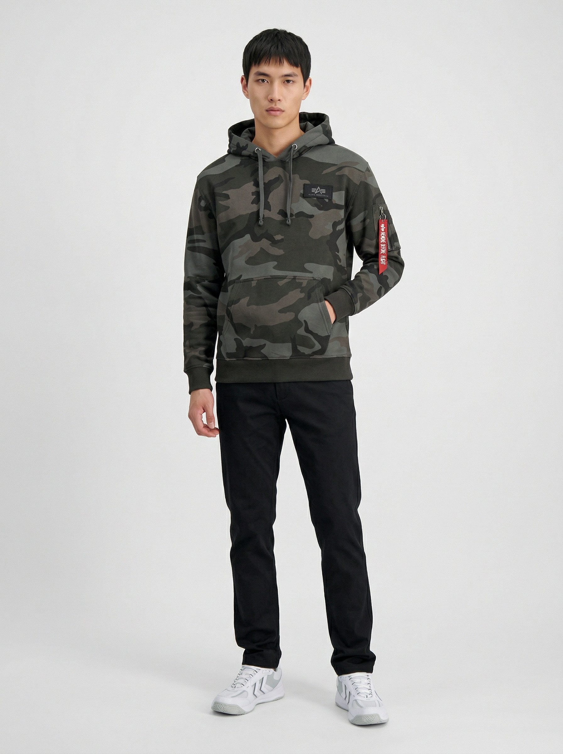 Zum Outfit 10