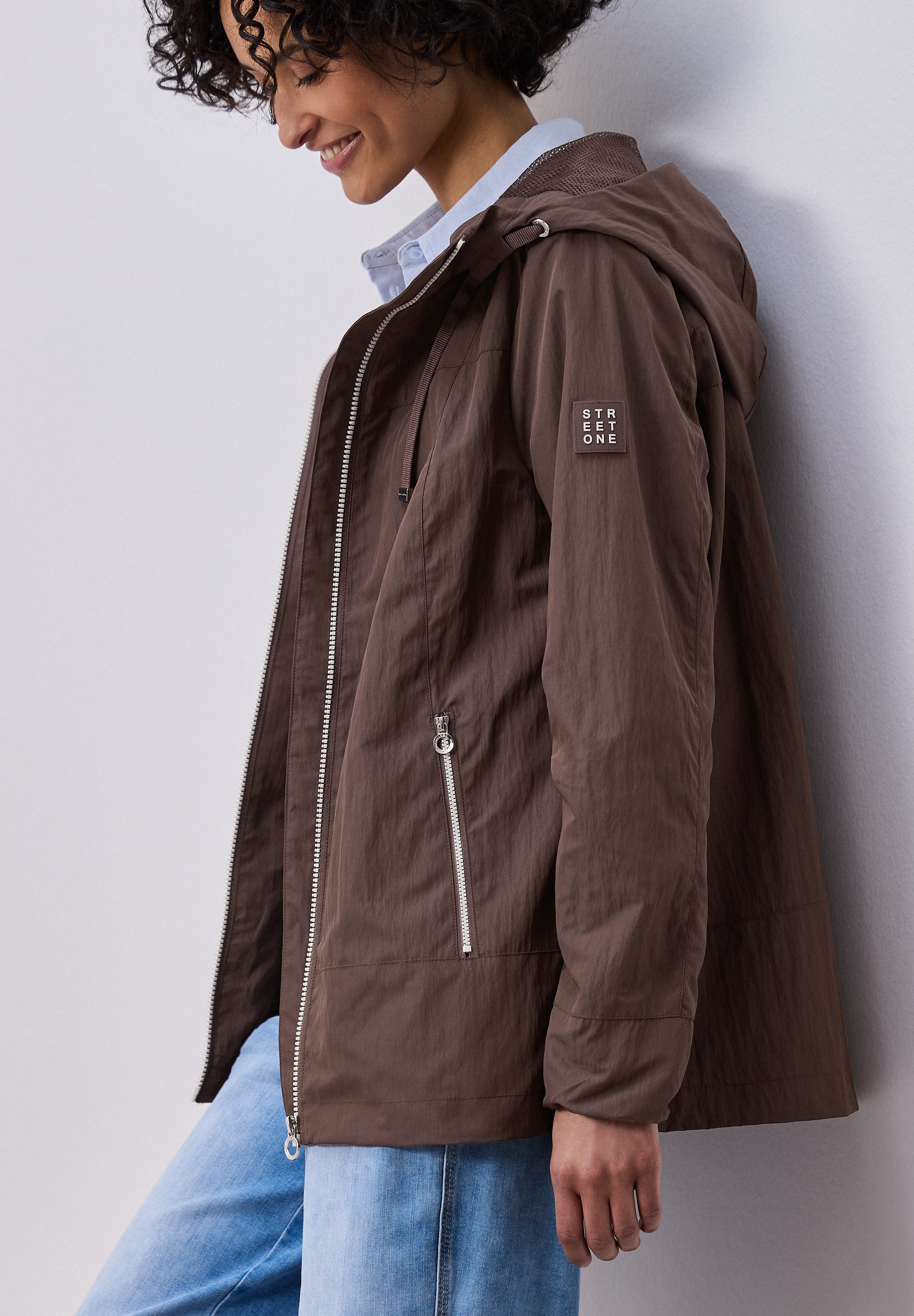 STREET ONE Windbreaker mit Kapuze mit Tunnelzugband