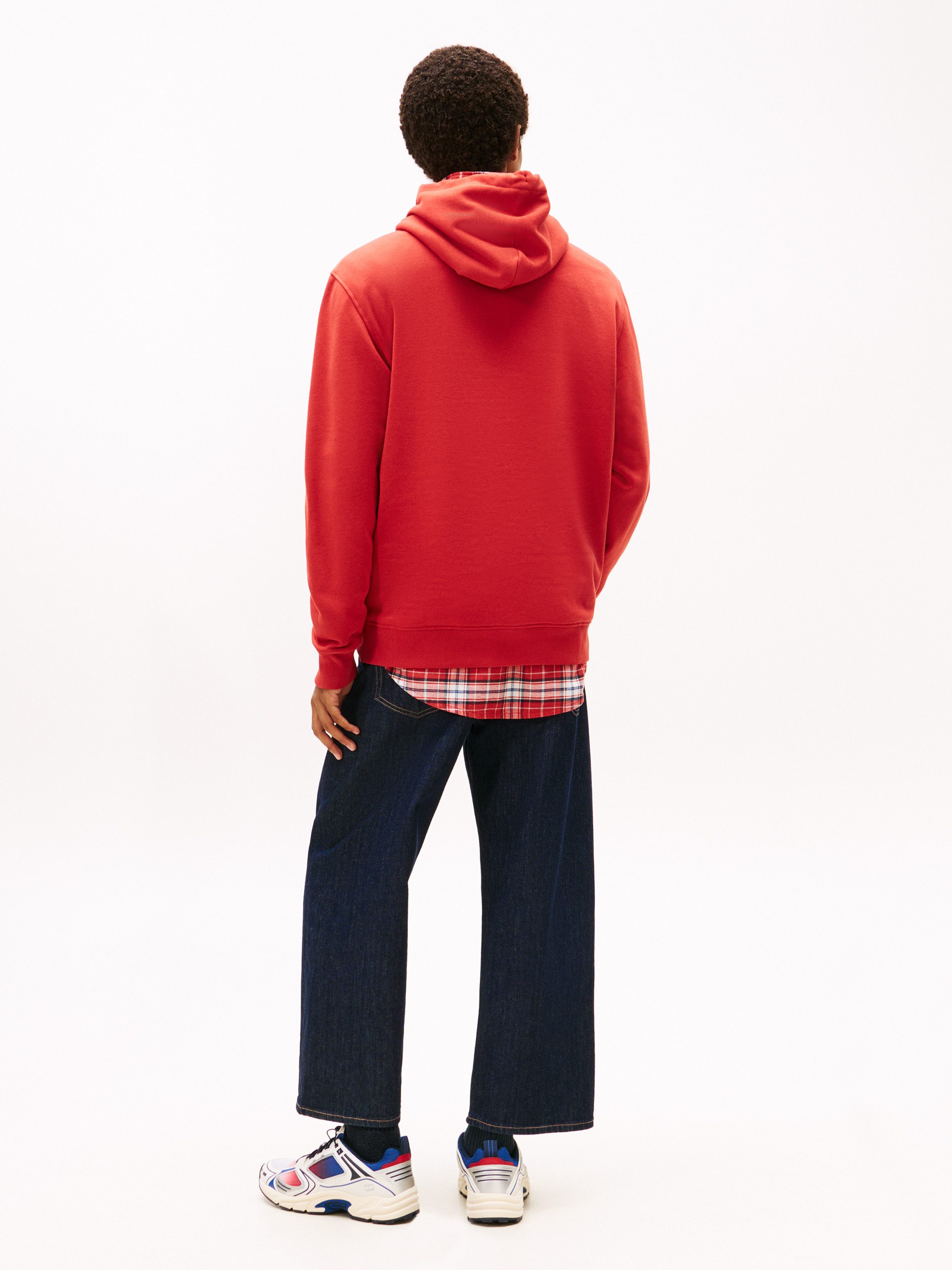 Tommy Jeans Hoodie TJM REGULAR LINEAR LOGO HOODIE EXT mit Logo-Stickerei