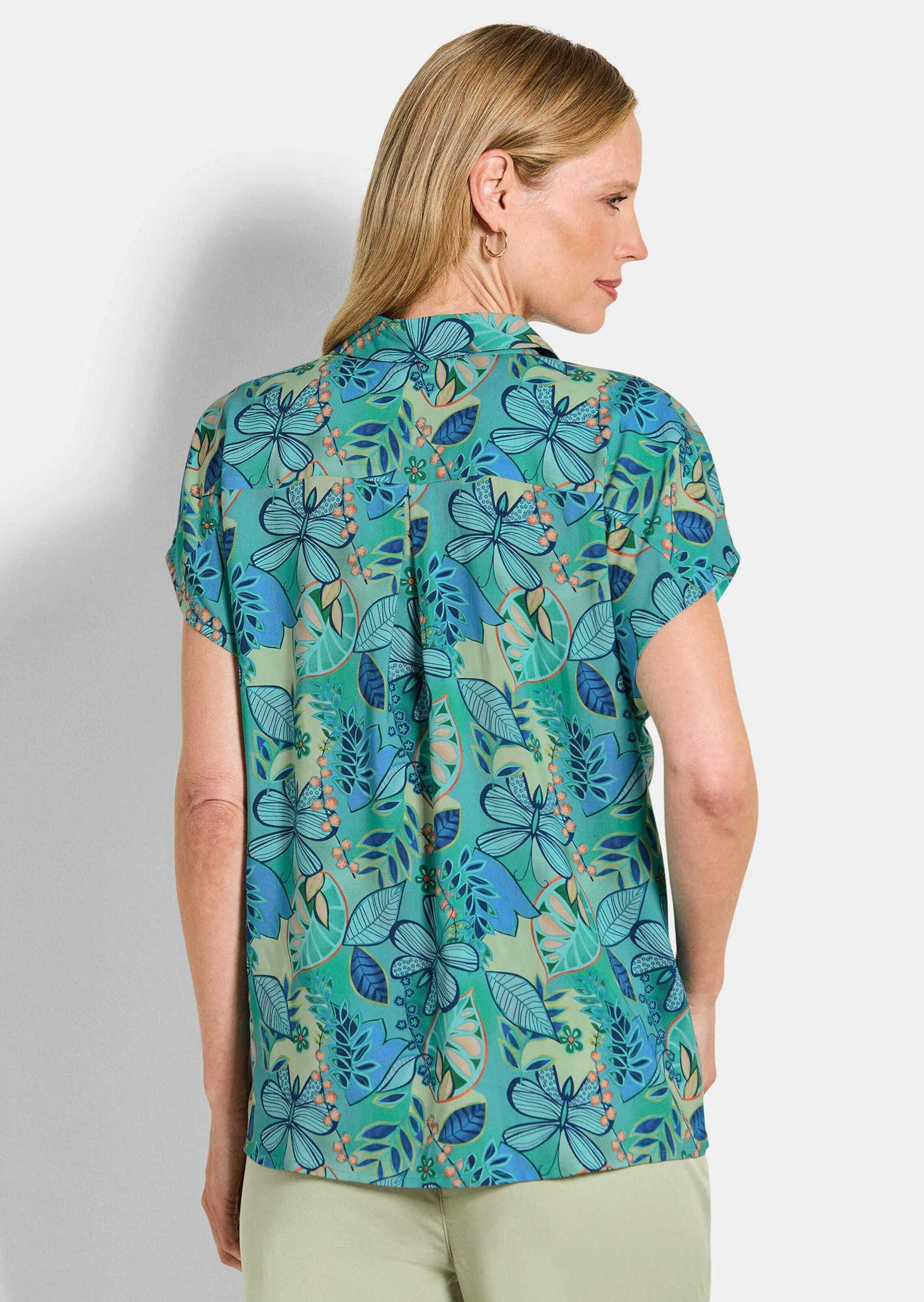 GOLDNER Hemdbluse Kurzgröße: Hemdbluse mit floralem Design Viskosebluse mit Hemdkragen, Knopfleiste und Kurzarm