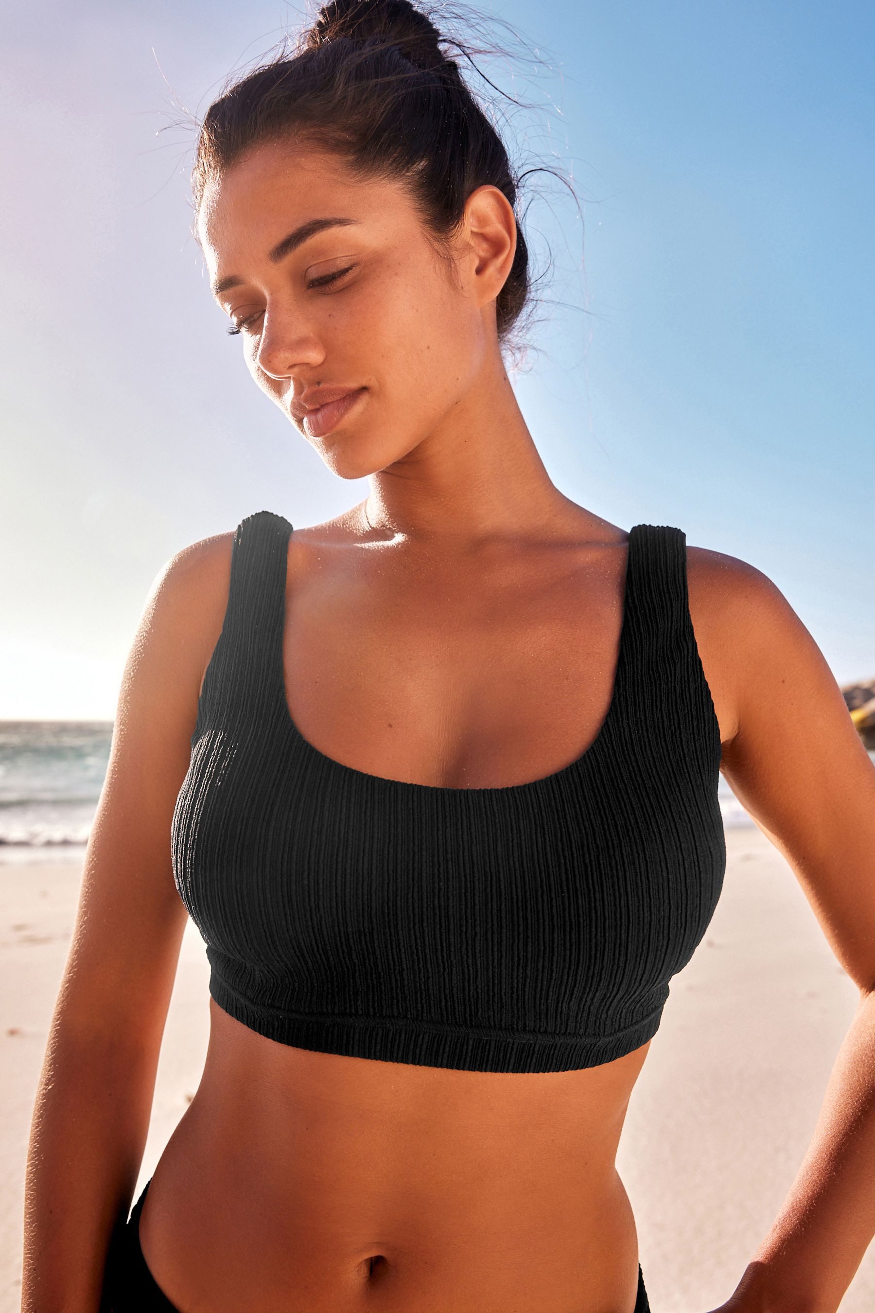 Next Bügel-Bikini-Top Verkürztes Bikinioberteil mit Bügel, DD+ (1-St)