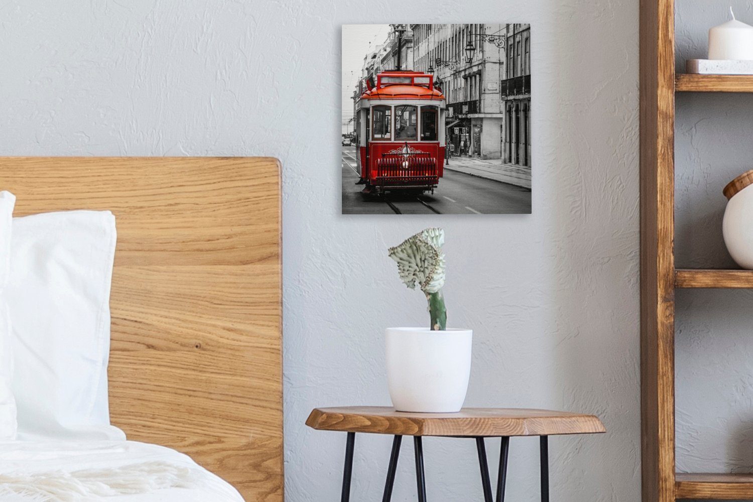 OneMillionCanvasses® Leinwandbild Schwarz-Weiß-Foto eines alten für Bilder (1 Wohnzimmer Leinwand Zuges, Schlafzimmer roten St)