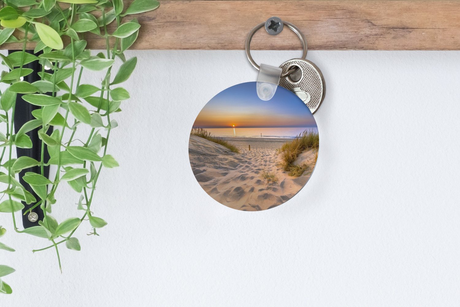 MuchoWow Schlüsselanhänger Düne - Sonnenuntergang - Horizont - Strand - Gras, Rund, Geschenk für Damen / Herren / Kinder mit Schlüsselring, 5x5 cm