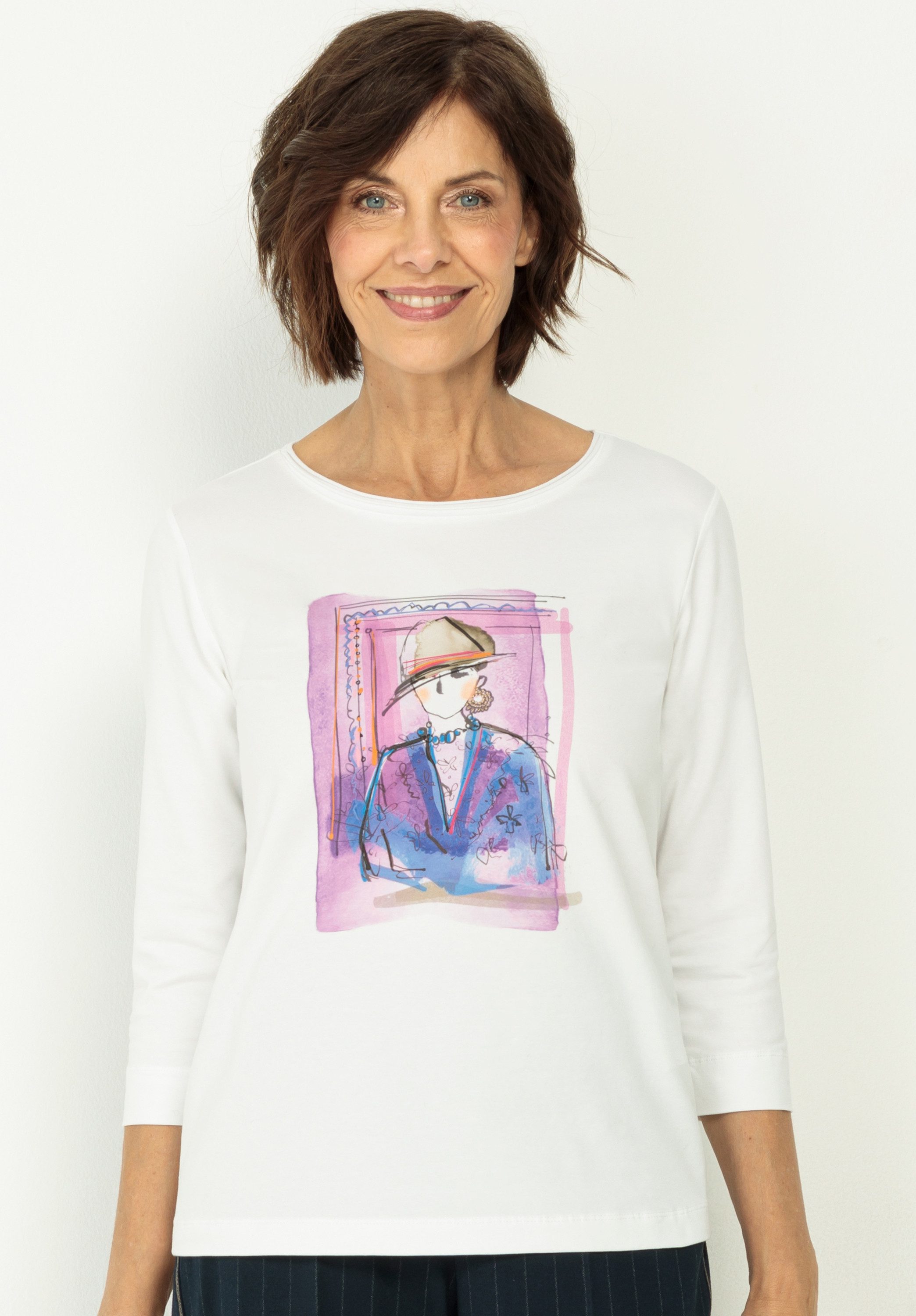 bianca Rundhalsshirt DINI mit angesagtem Mode-Print und Glitzersteinchen