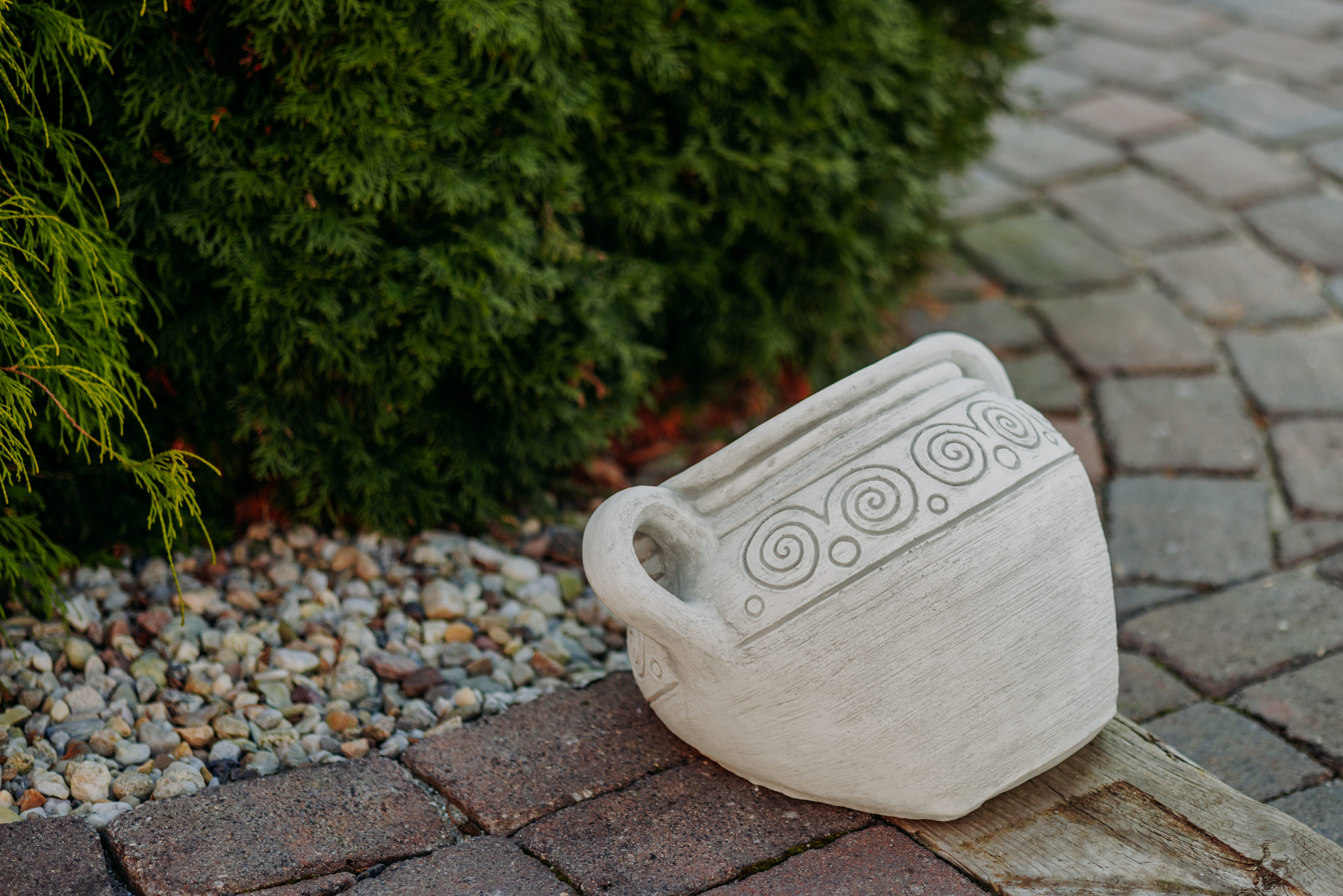 gartendekoparadies.de Pflanzkübel Pflanzgefäß Garten-Amphore mit Spiralrelief, H. 30 cm, 15 kg, 8 Liter, Frostsicher