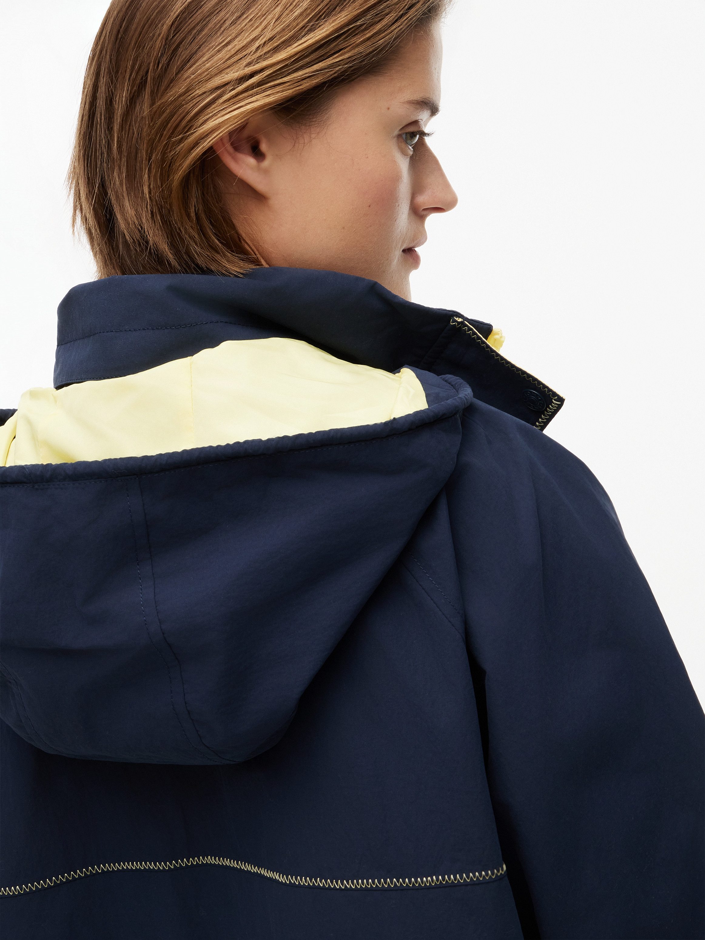 Tommy Jeans Windbreaker TJW COLORBLOCK WINDBREAKER Kunstfaser, elastische Bündchen, verdeckter Reißverschluss – Bild 4 von 5
