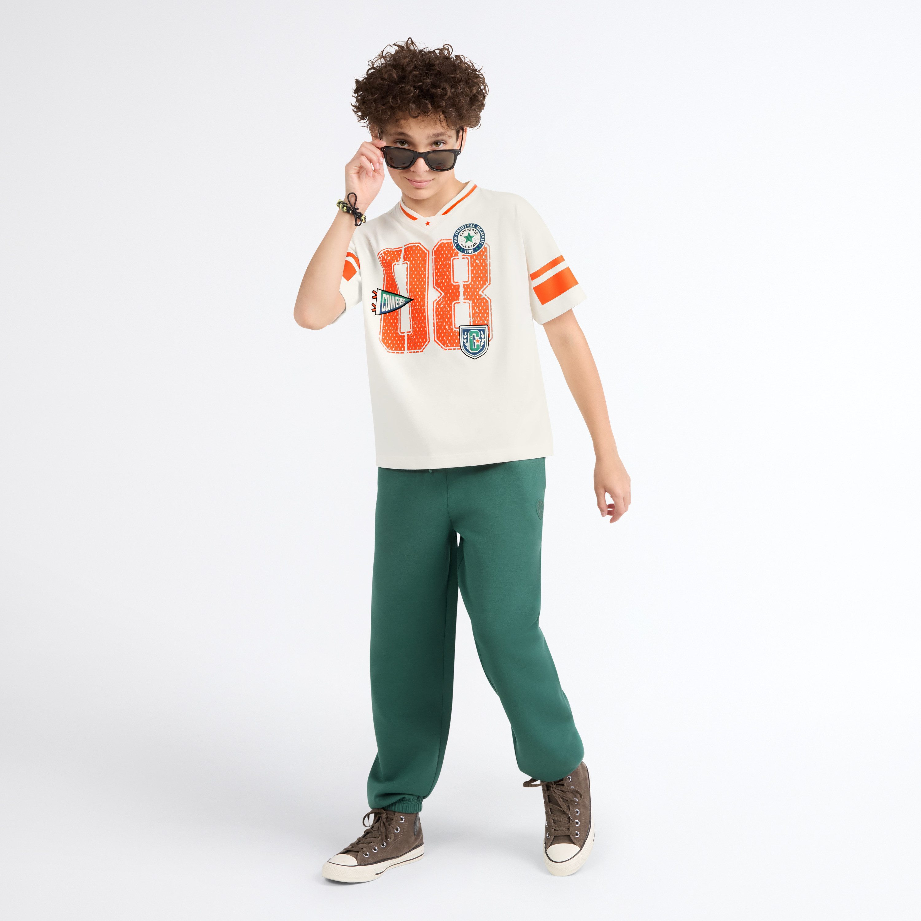 Converse T-Shirt CNVB VARCITY OVERSIZED VNECK T mit sportlichem College-Style, aus Jersey