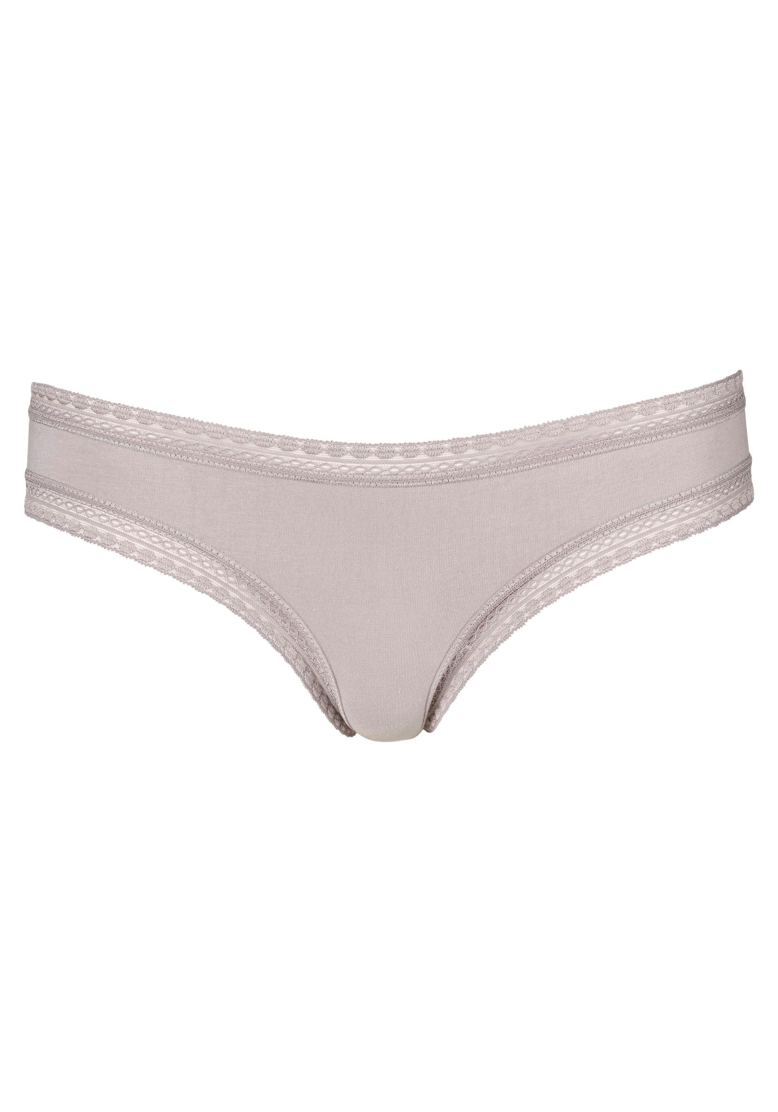 LASCANA Brasilslip (3er-Pack) aus elastischer Baumwolle mit weicher Spitze