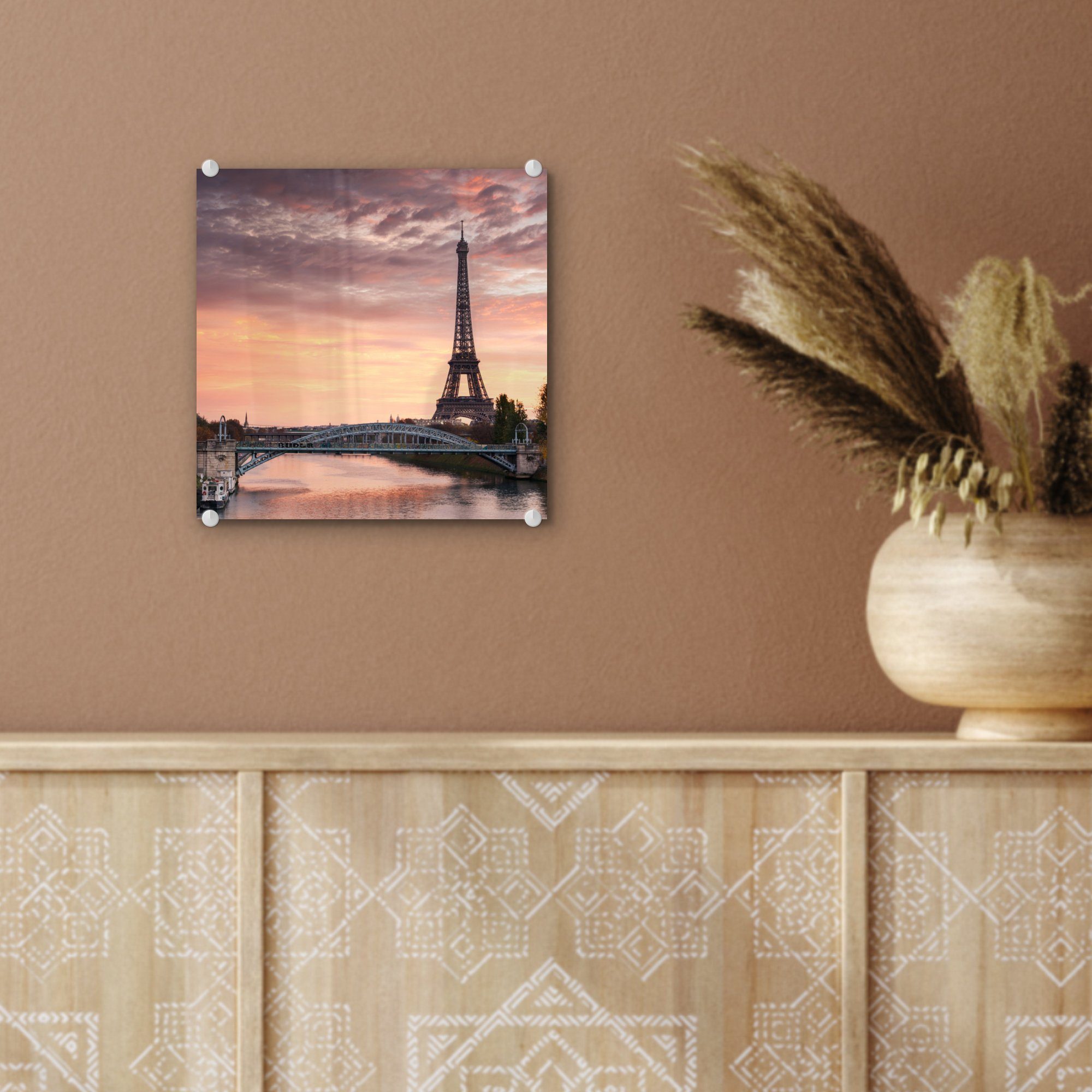 Foto auf St), Glasbilder MuchoWow Glas dem (1 auf hinter - Acrylglasbild Bilder Glas - Eiffelturm, - Wanddekoration Wandbild Sonnenuntergang