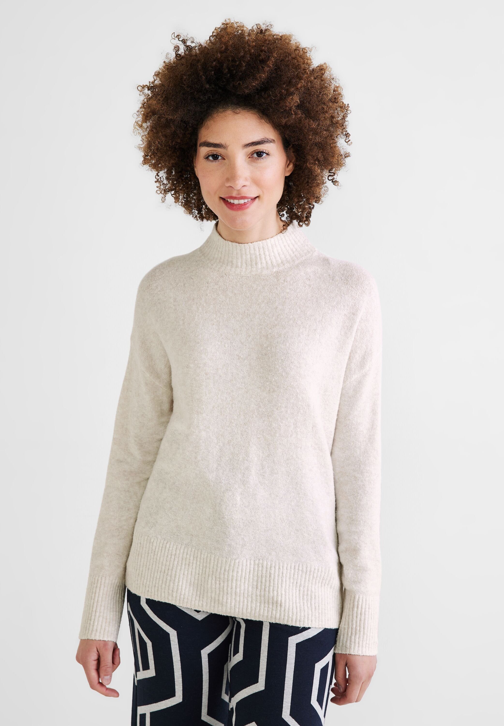 STREET ONE Stehkragenpullover aus softem Materialmix, Damenpullover