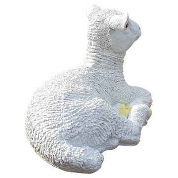 Fachhandel Plus Tierfigur Dekofigur Lamm Lotta liegend Gartendeko Tierfigur Schaf Gartenfigur, handbemalt, schöne Tierfigur