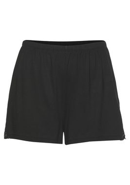 LASCANA Schlafshorts mit edlen Spitzendetails