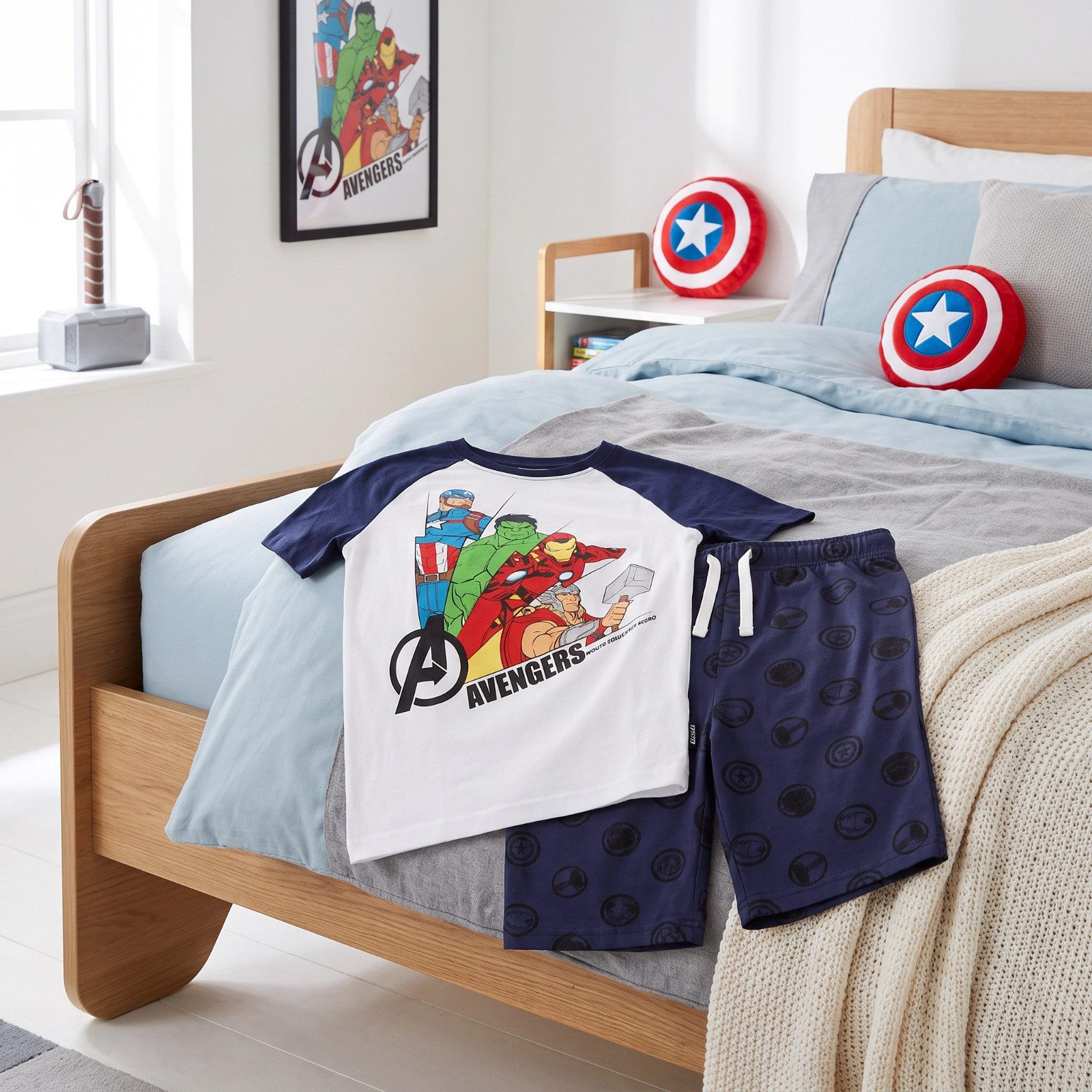 MARVEL Print-Shirt Marvel Avengers Hulk Iron Man Sommerset T-Shirt Shorts Gr. 104