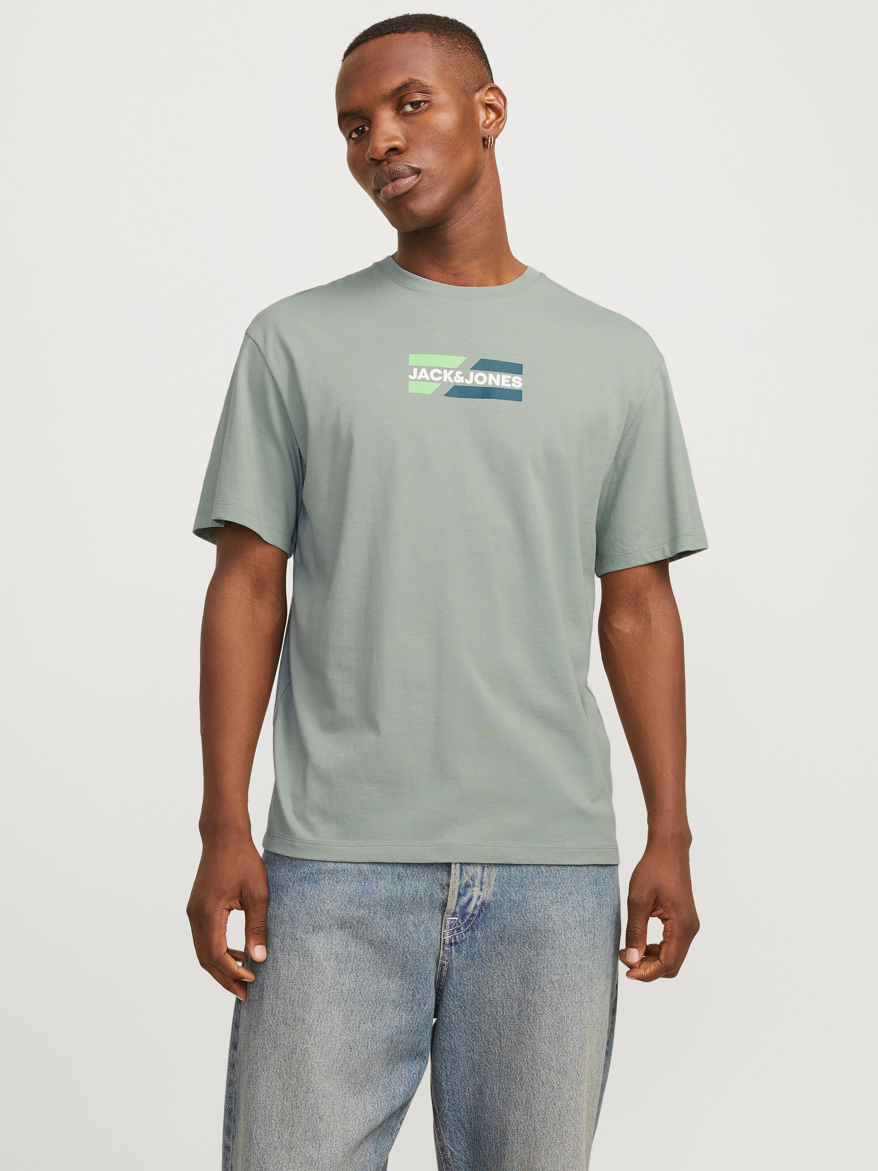 Jack & Jones Rundhalsshirt JJECORP GRAPHIC TEE SS O-NECK NOOS mit Logo Prin günstig online kaufen