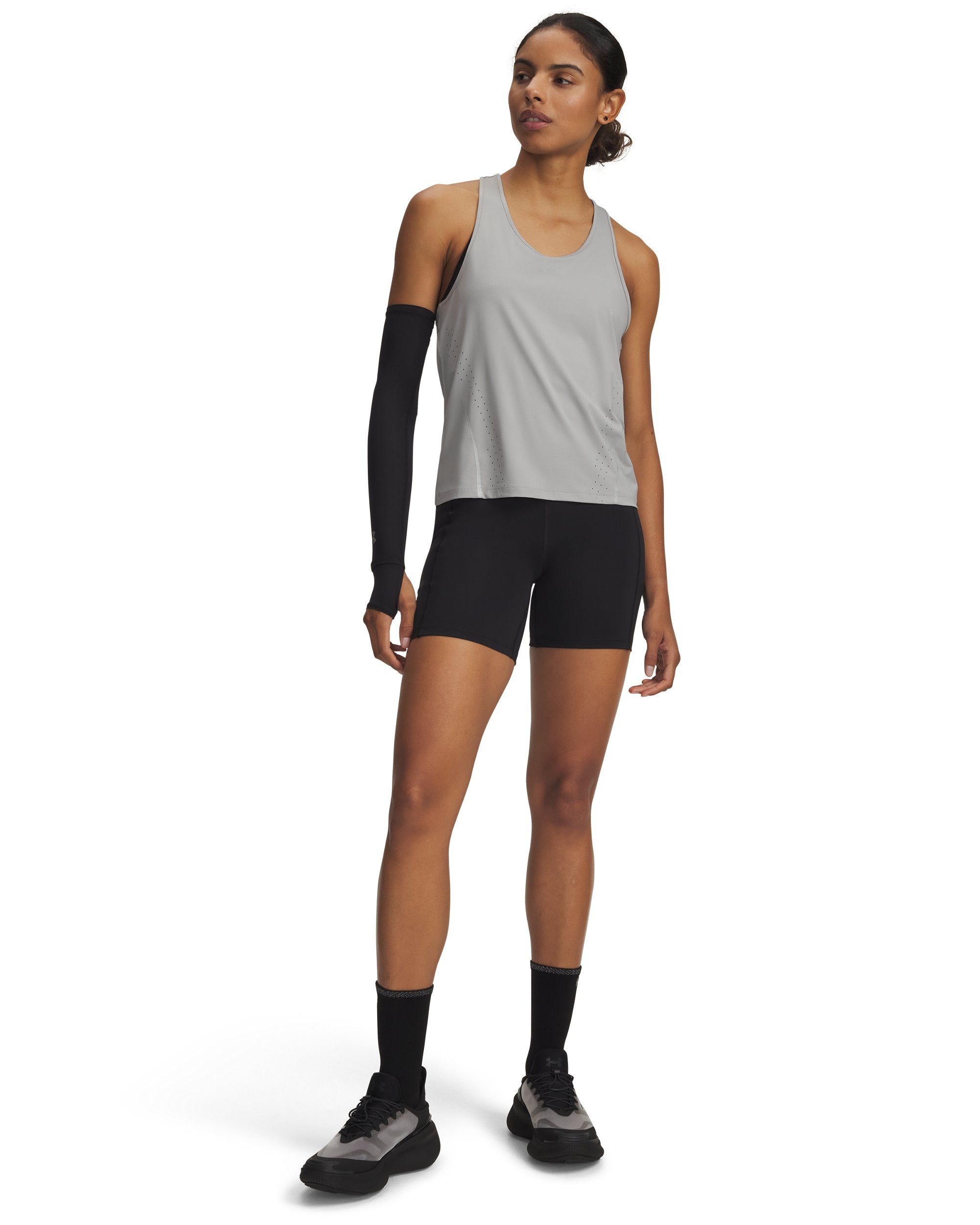 Under Armour® Shorts UA VELOCITI 6" FITTED SHORT mit Elasthan-Anteil, aus Polyester und Elasthan