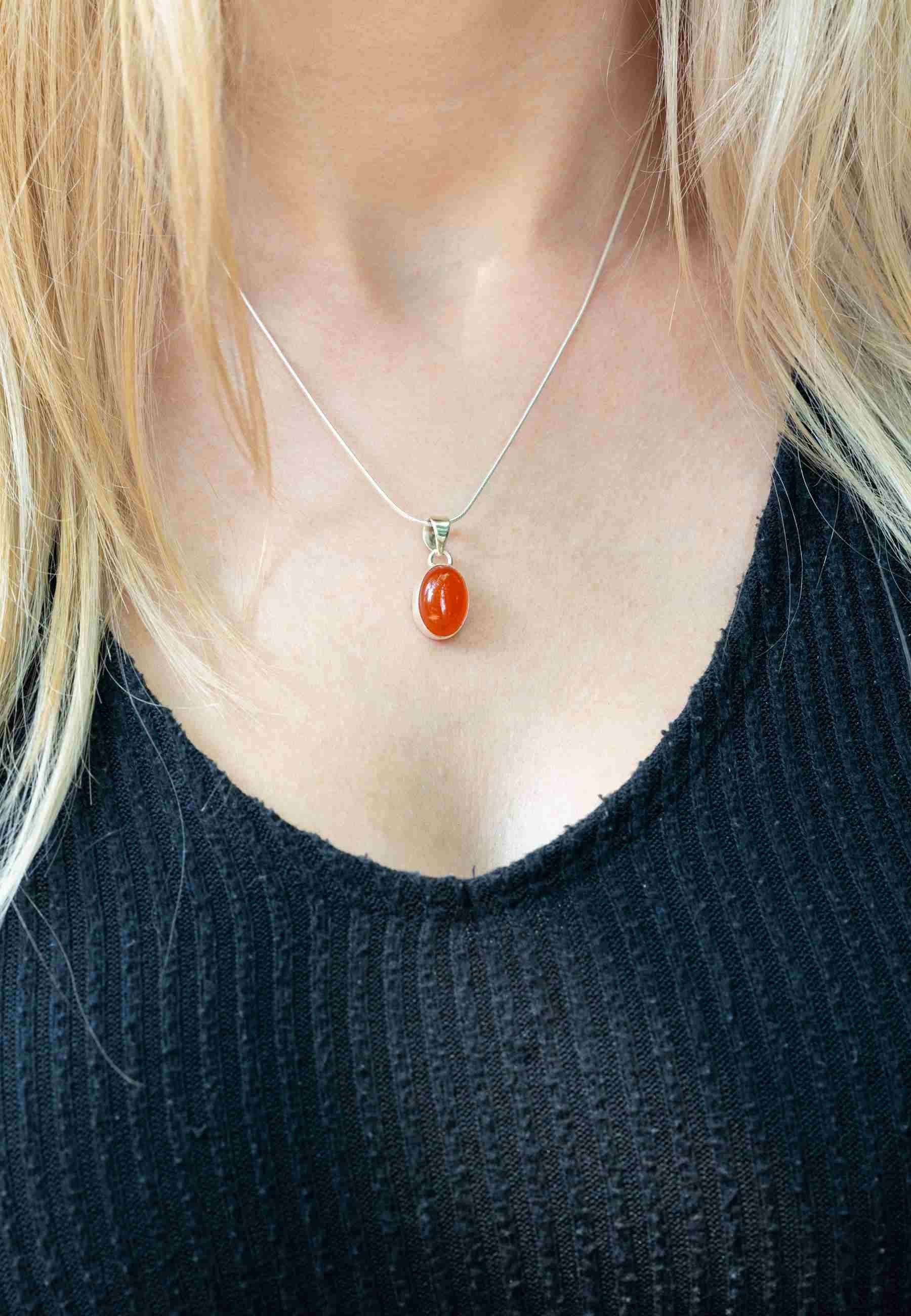 mantraroma Kette mit Anhänger SAMA oval günstig online kaufen