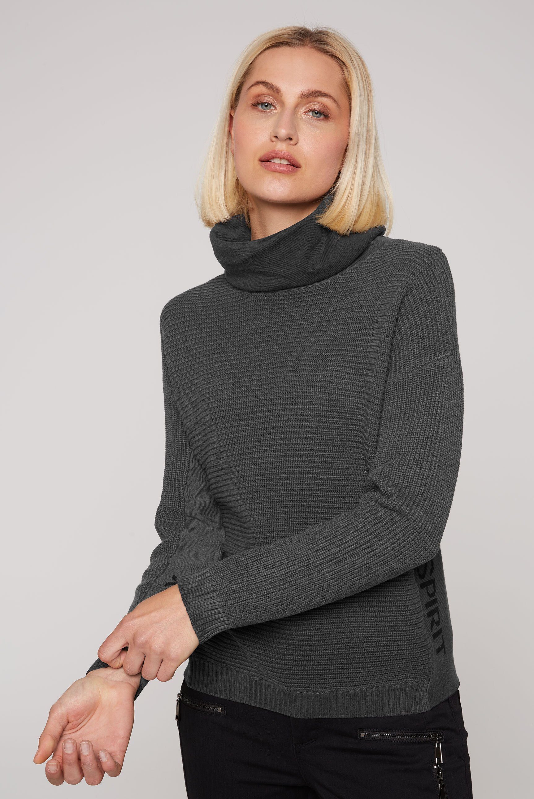 SOCCX Rollkragenpullover aus Baumwolle