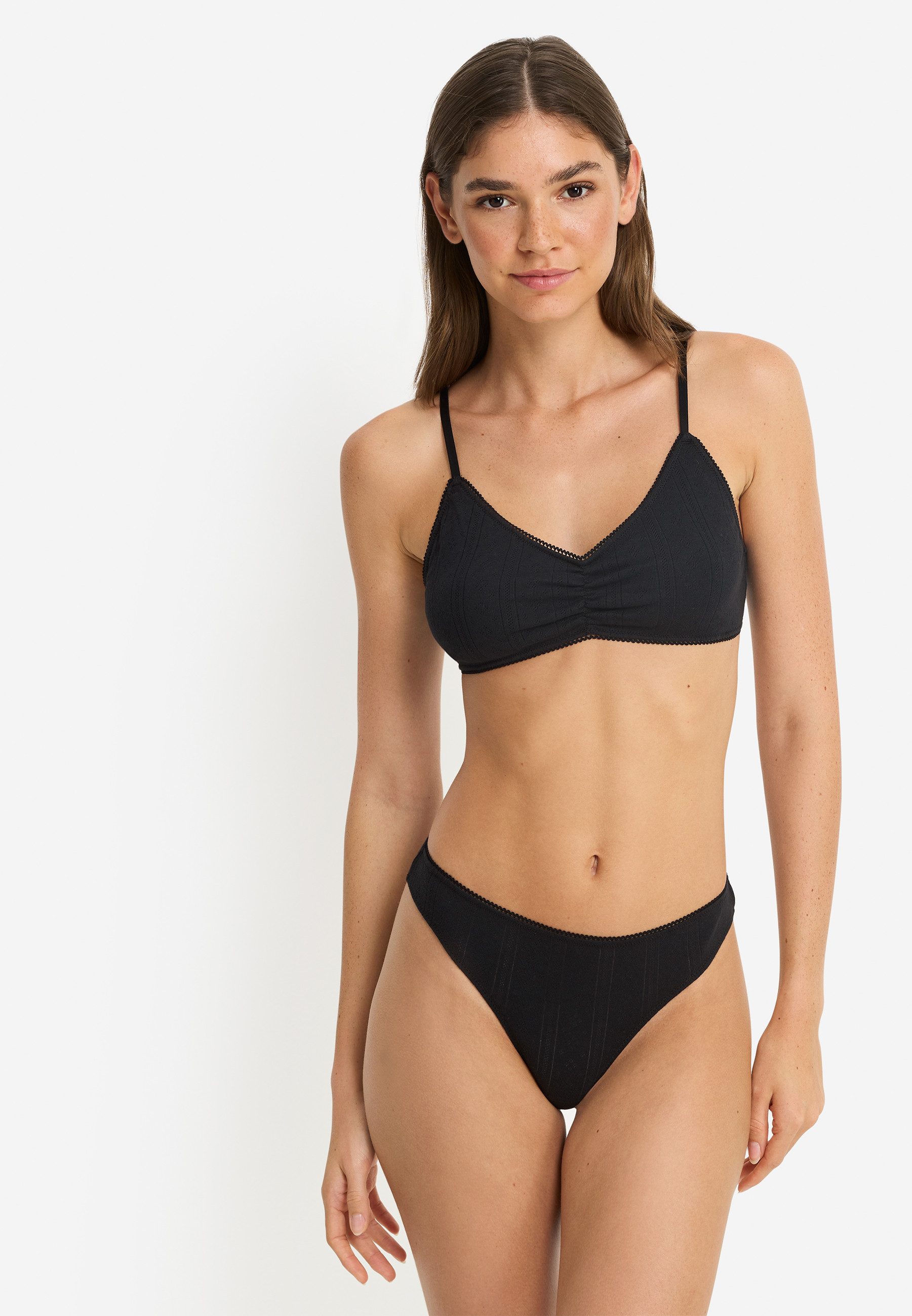 LSCN by LASCANA Bralette mit süßer Raffung vorn