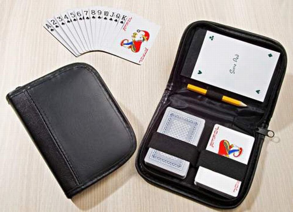 HAC24 Spiel, Pokerkarten Romme Skat Spielkartenset Kartenspiel Kartenset, im Kunstleder Etui