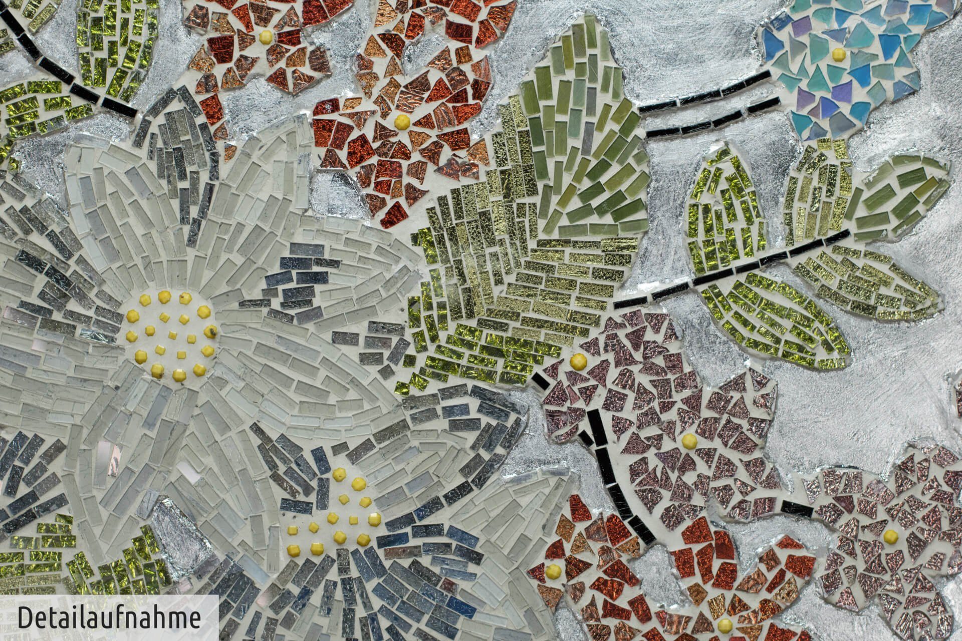 Wandbild Blooms Wandrelief Glas KUNSTLOFT aus Wondrous Mosaik 61x61 cm, handgefertiges