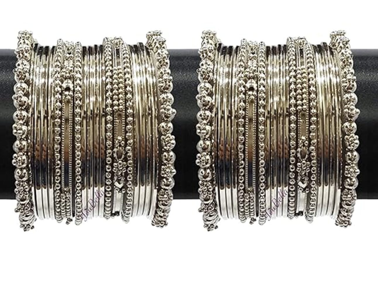 YouBella Armreif Set Traditional versilbert oxidiert Armreif Set Für Frauen & Mädchen (Inhalt der Box: Armreif Set x 1, Geeignet für alle Anlässe), Modischer Kunstschmuck, Langlebige Ausführung