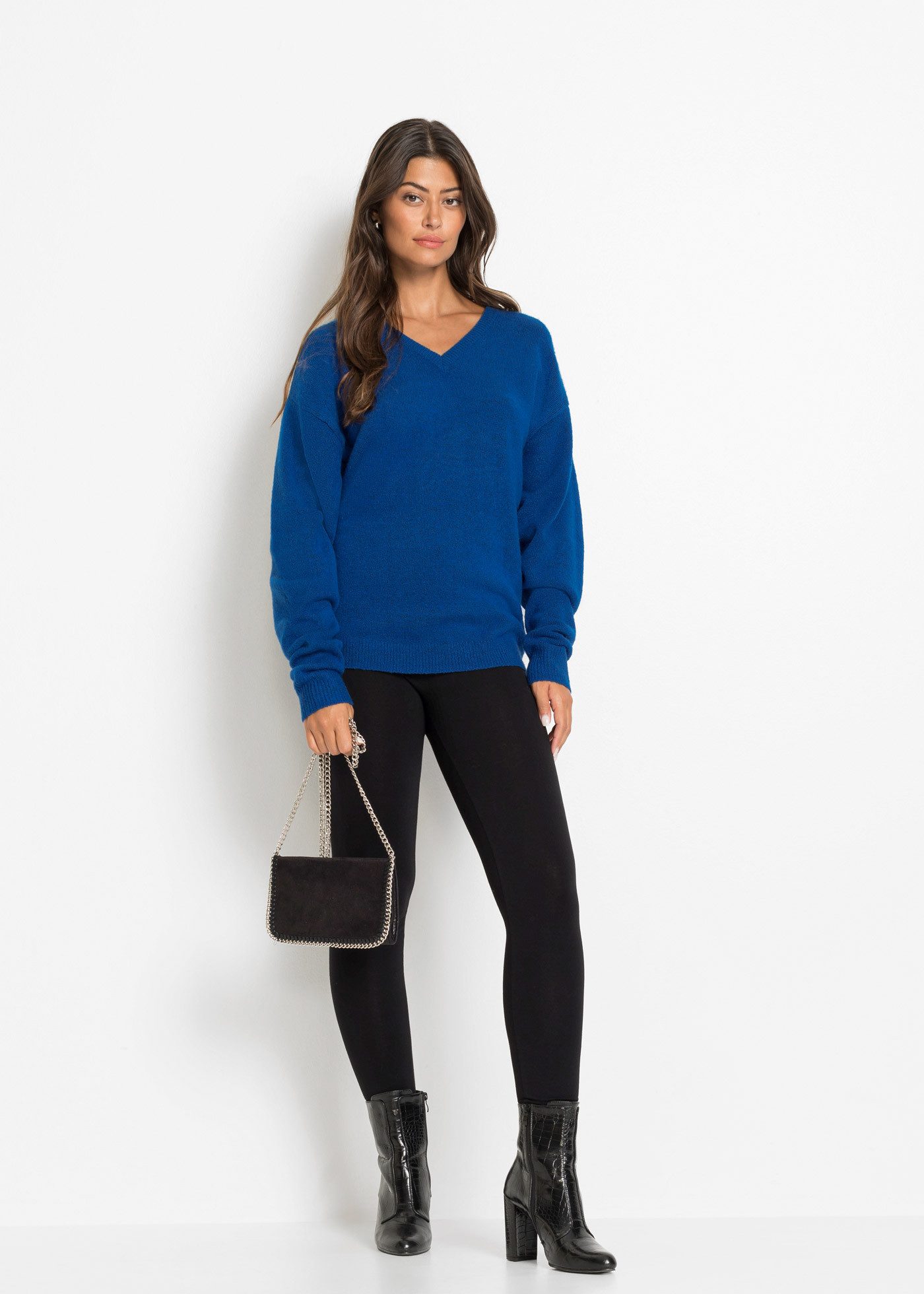 bonprix Strickpullover aus weichem Material, mit V-Ausschnitt, Oversized-Passform