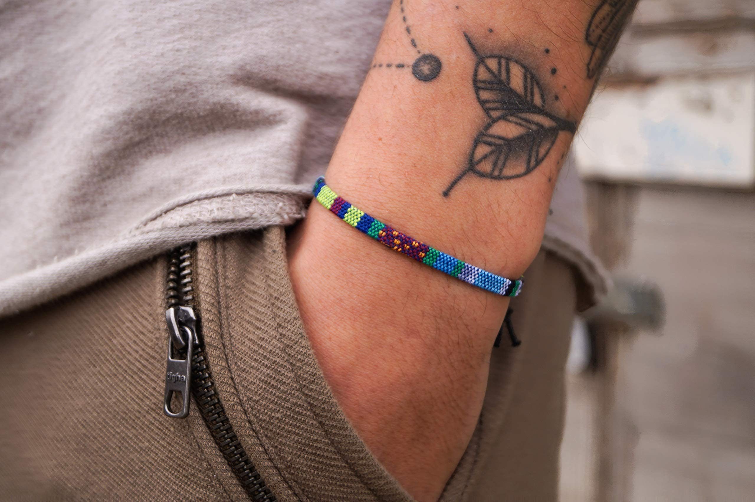 Made by Nami Freundschaftsarmband Boho Surfer Strand Festival Accessoires, Ethno Hippie Style 100% Wasserfest Verstellbar