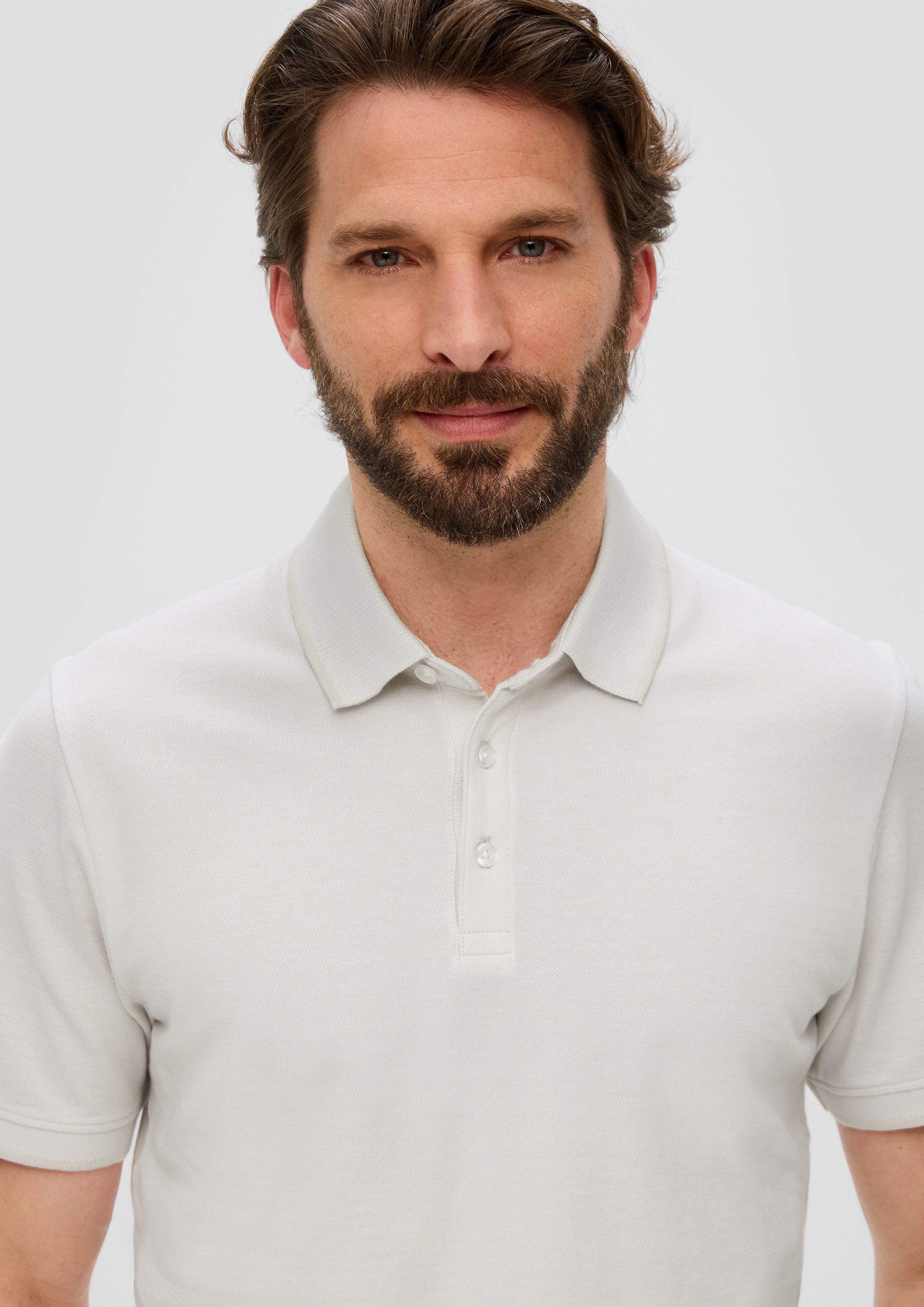 s.Oliver Kurzarmshirt Polo-Shirt Poloshirt im Slim Fit mit Piquéstruktur