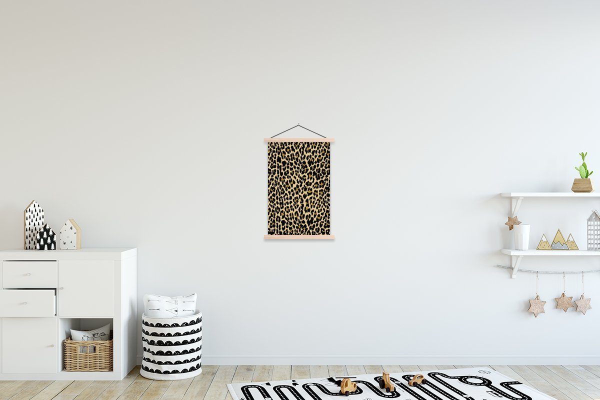 MuchoWow Poster Leopard - Mantel - Schnittmuster, (1 St), Posterleiste, Textilposter für Wohnzimmer, Bilderleiste, Magnetisch